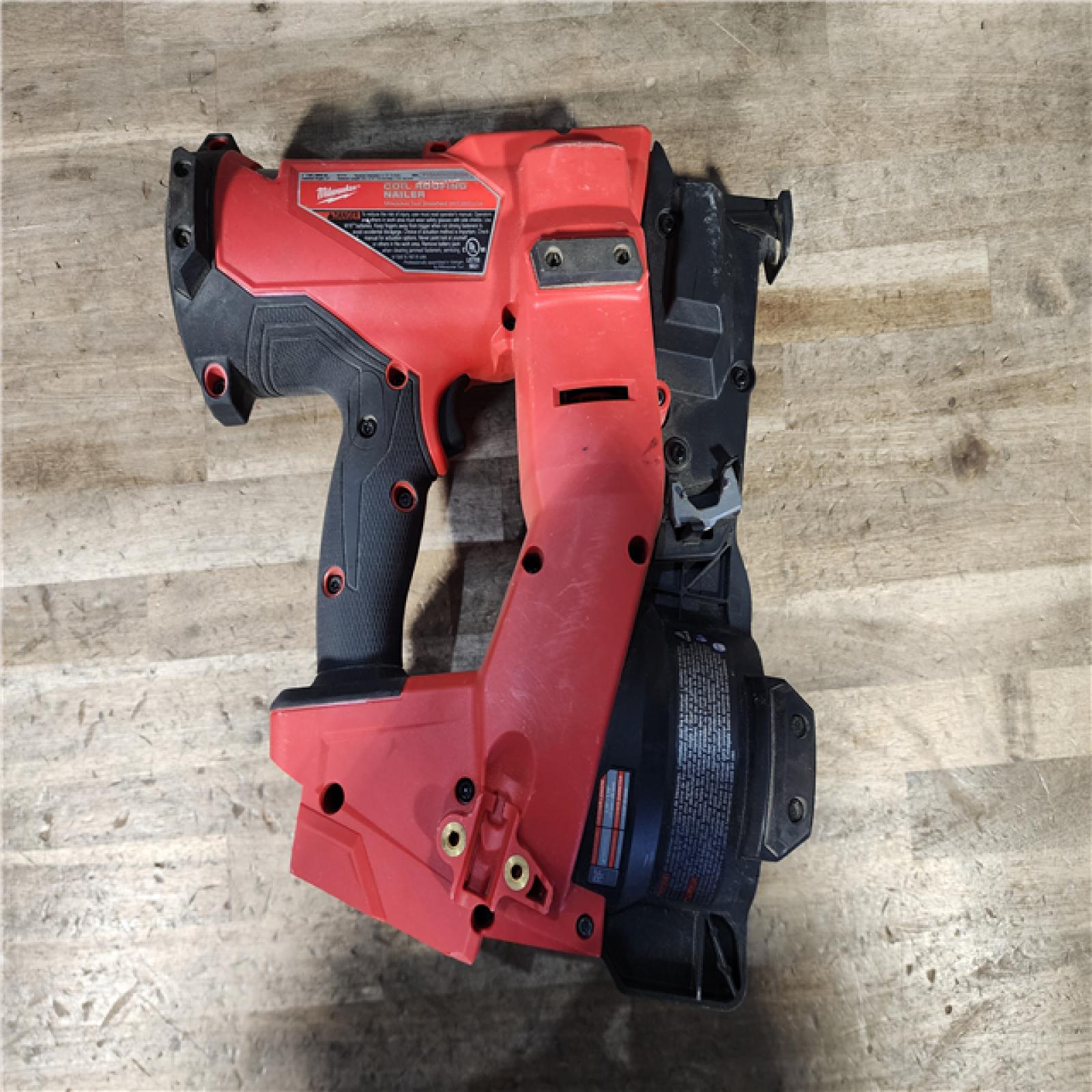HOUSTON LOCATION - AS-IS Milwaukee M18 FUEL 18-Volt Lithium-Ion Brushless Cordless Coil Roofing Nailer (Tool Only)