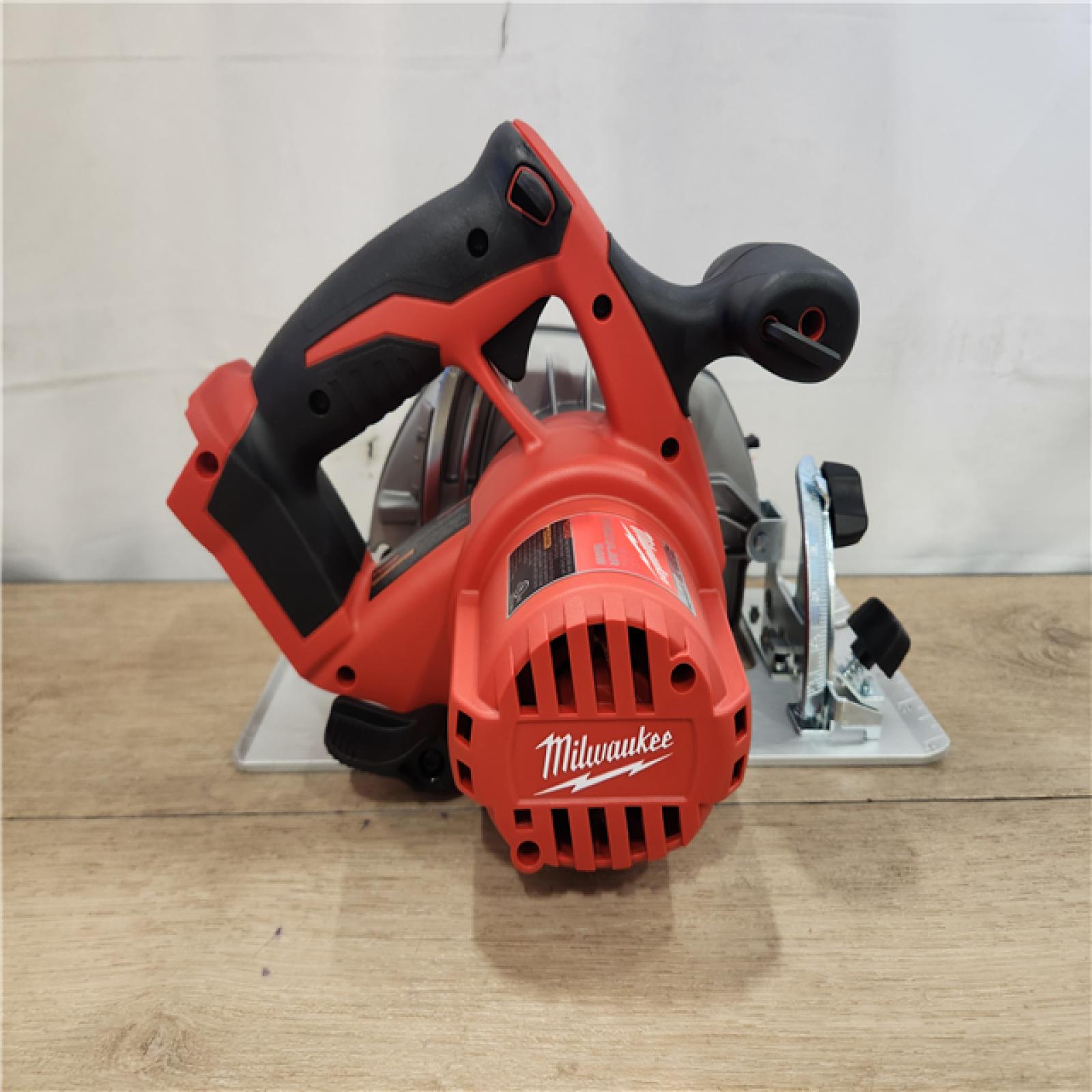 AS-IS- Milwaukee FUEL 18V Lithium-Ion Brushless Cordless 6-1/2 in. Circular Saw (Tool-Only)