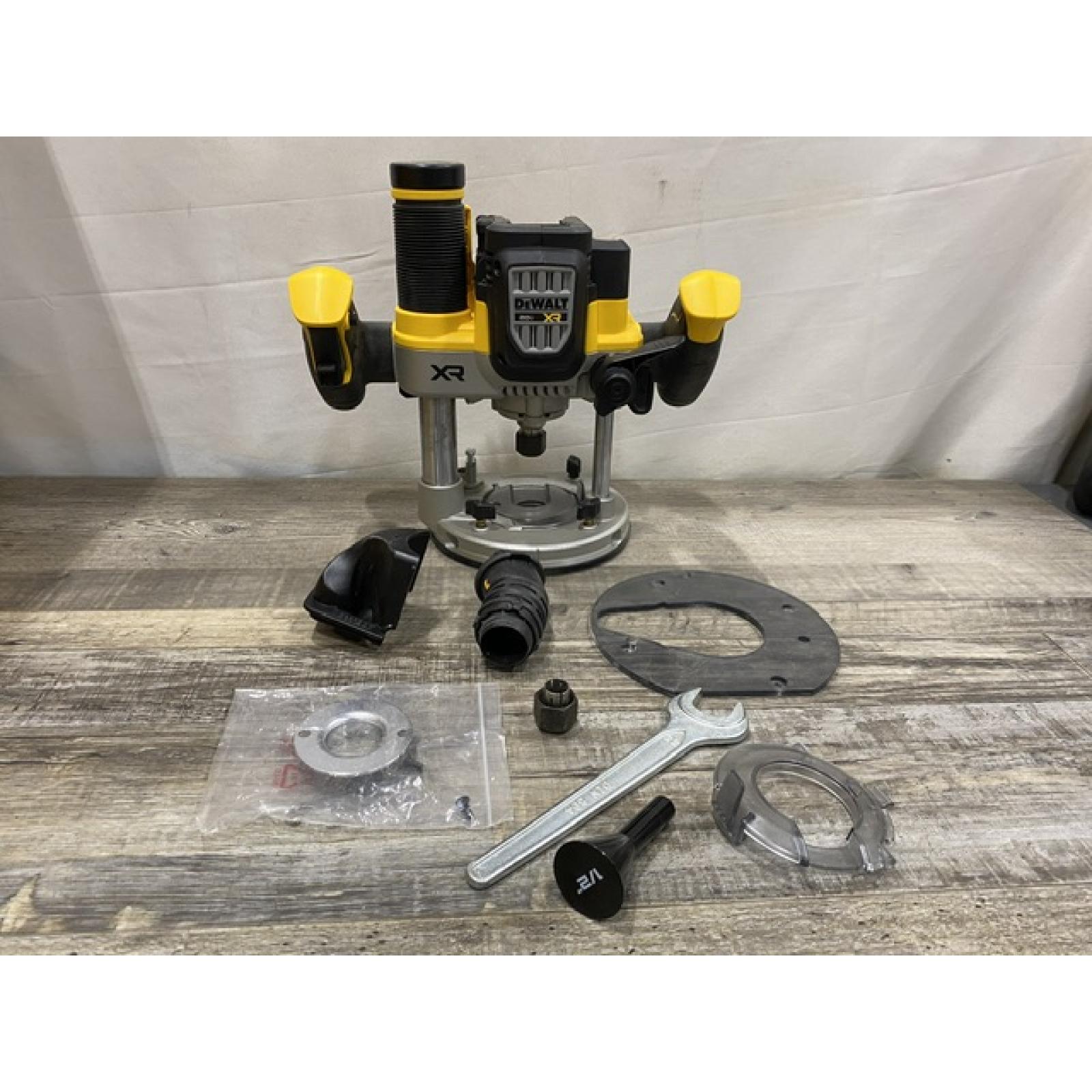 AS-IS DEWALT 20V MAX XR 2-1/4 Peak HP Brushless Cordless Plunge Router (Tool Only)