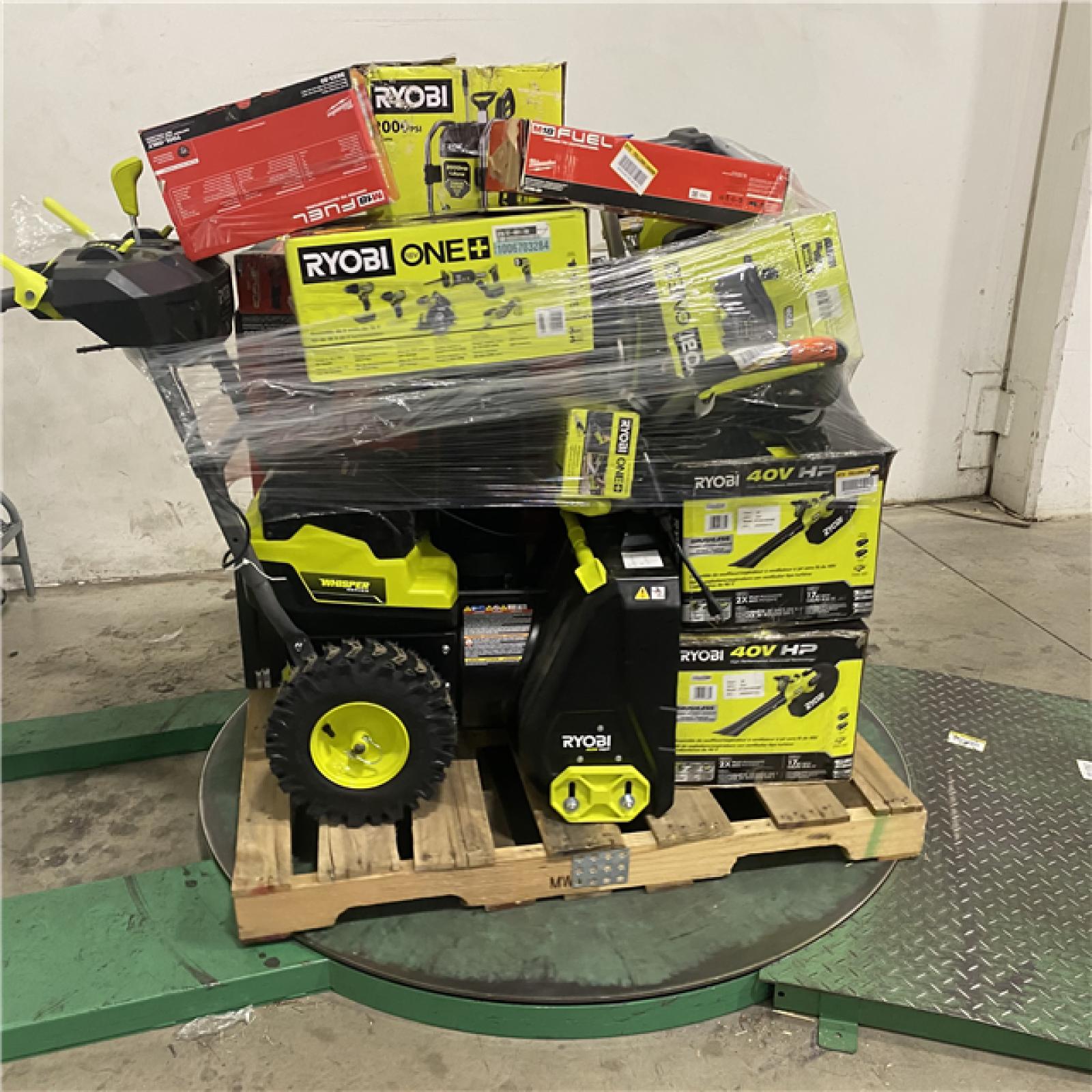 Dallas Location - As-Is Tool Pallet