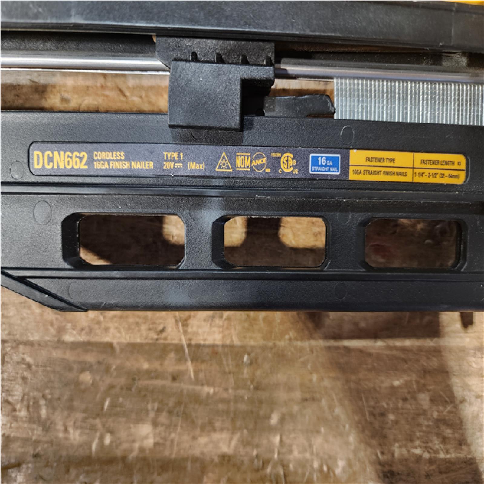 HOUSTON LOCATION - AS - IS DEWALT 20V MAX XR 16-Gauge Lithium-Ion Cordless Finish Nailer (Tool Only)