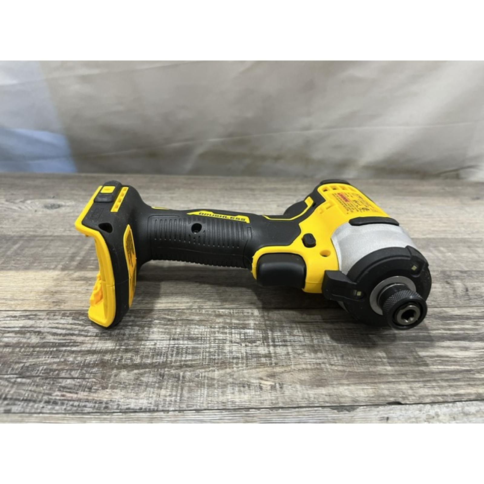 AS-IS DEWALT Atomic 20V Max Lithium-Ion Brushless Cordless Compact 1/4 in. Impact Driver Kit