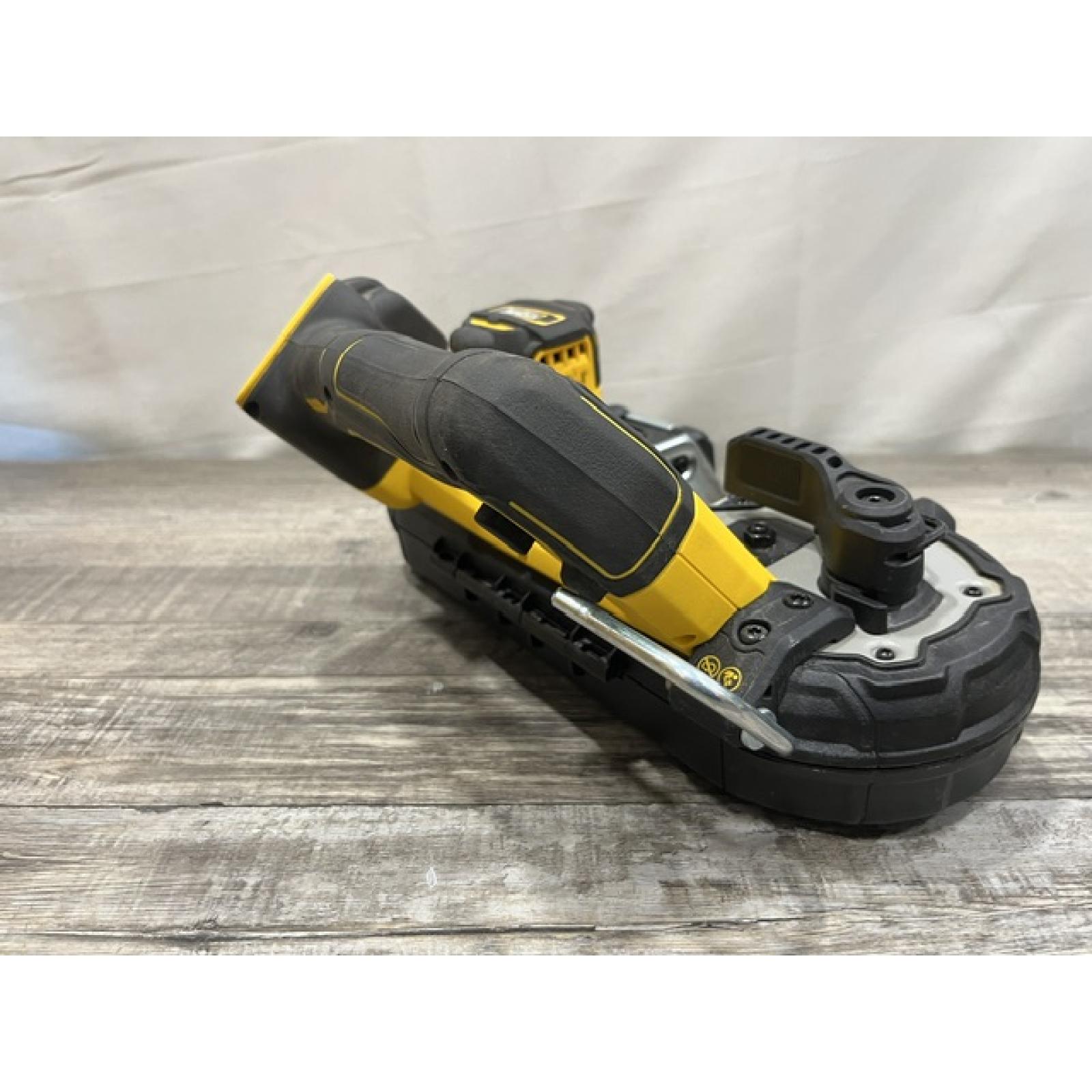 AS-IS DEWALT ATOMIC 20V MAX Cordless Brushless Compact 1-3/4 in. Bandsaw (Tool Only)