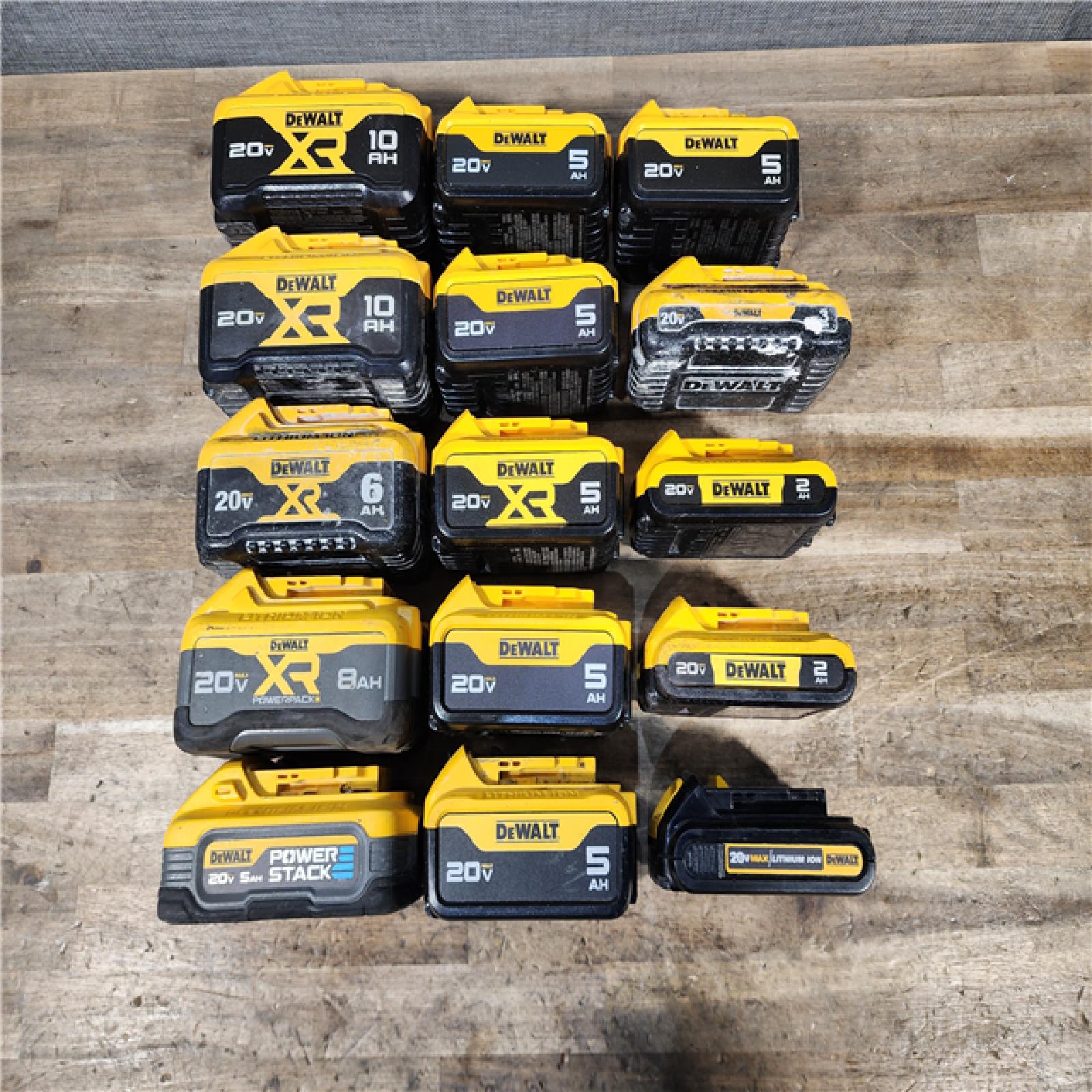 HOUSTON LOCATION - AS-IS DEWALT BATTERY PACK QTY - 15
