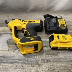 AS-IS DEWALT 20V MAX Cordless Battery Powered Pruner Kit