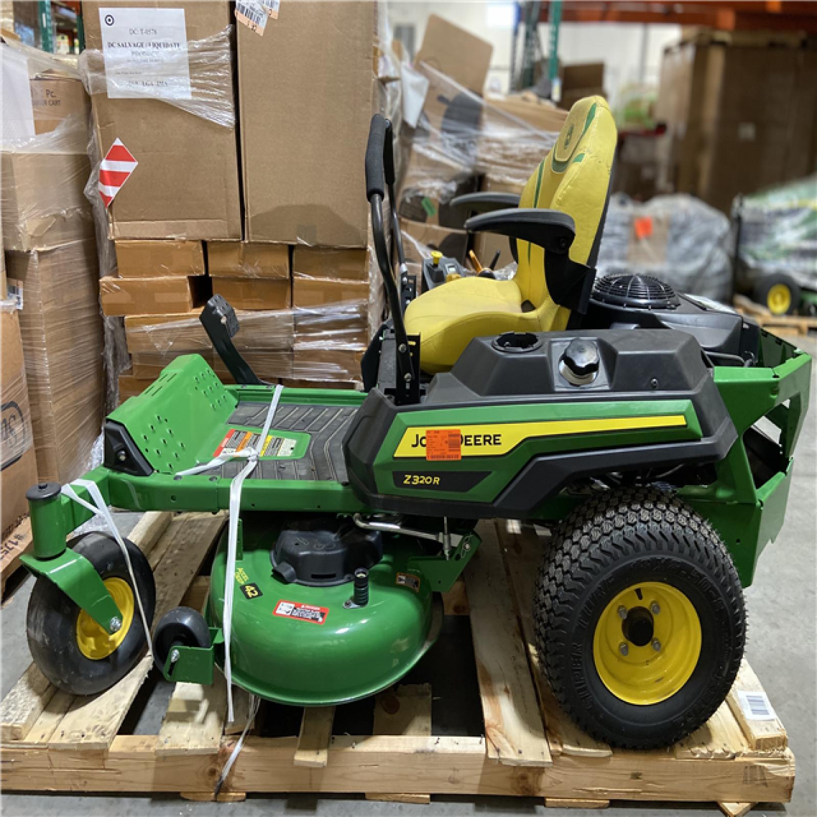 DALLAS LOCATION - Z320R 42 In. 21.5 HP Gas Dual Hydrostatic Zero-Turn Riding Mower