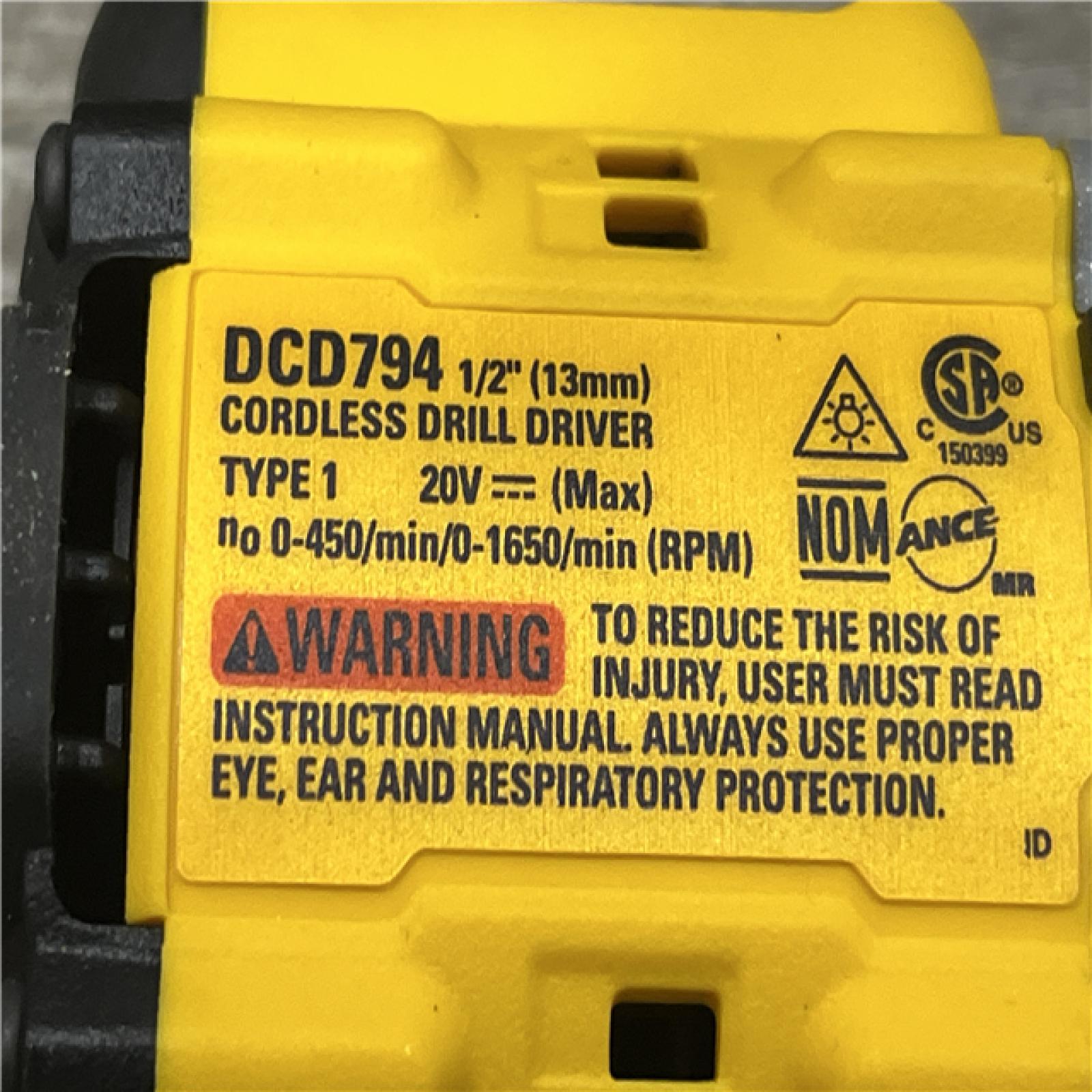 AS-IS DEWALT Atomic 20V Lithium-Ion Cordless Compact 1/2 in. Drill/Driver Kit