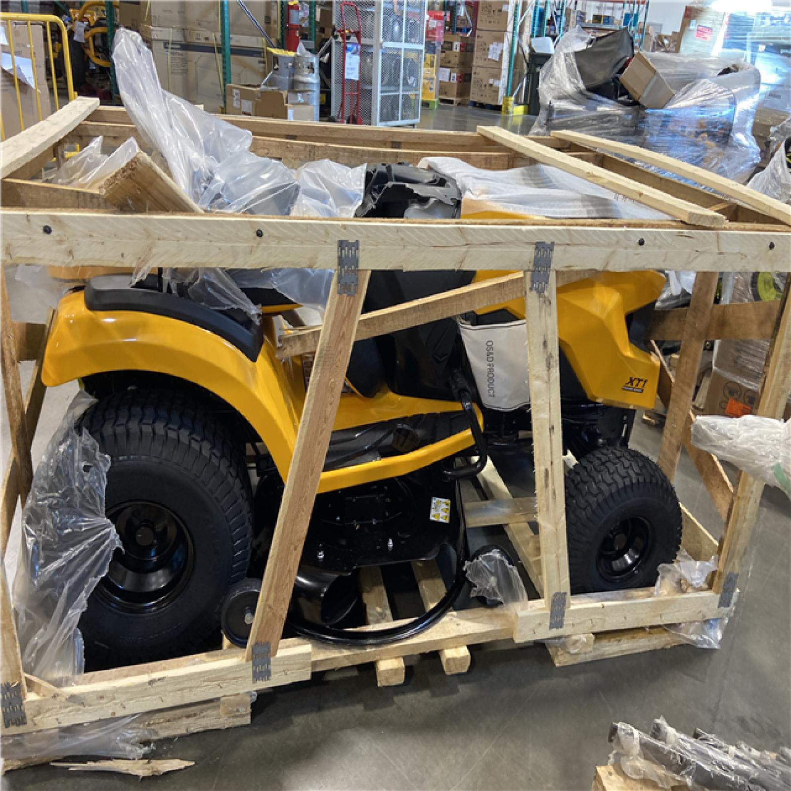 DALLAS LOCATION - Cub Cadet XT1 Enduro LT 46 in. 22 HP V-Twin Kohler 7000 Series Engine Hydrostatic Drive Gas Riding Lawn Tractor