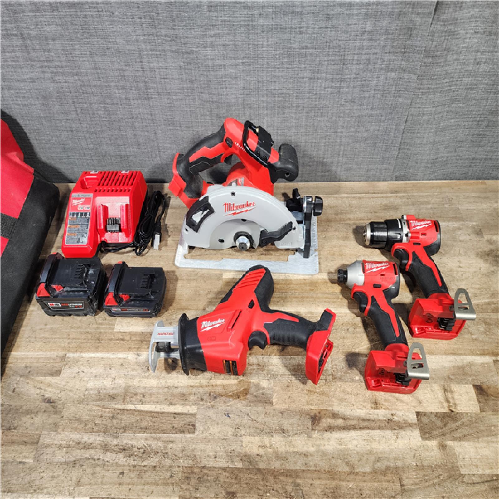 HOUSTON LOCATION - AS-IS Milwaukee M18 4-Tool Combo Kit