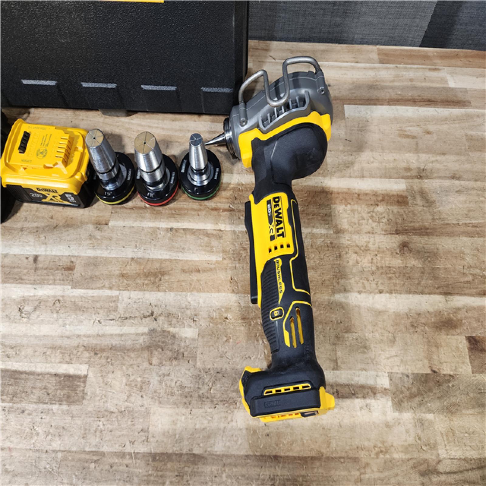 HOUSTON LOCATION - AS - IS DEWALT 20-Volt MAX XR 1-1/2 in. PEX Expander Kit