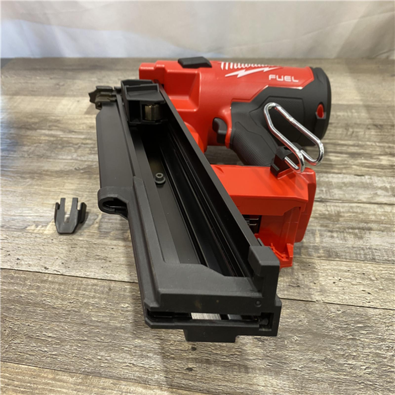 AS-IS Milwaukee FUEL 3-1/2 in. 18-Volt 21-Degree Lithium-Ion  (Tool-Only)