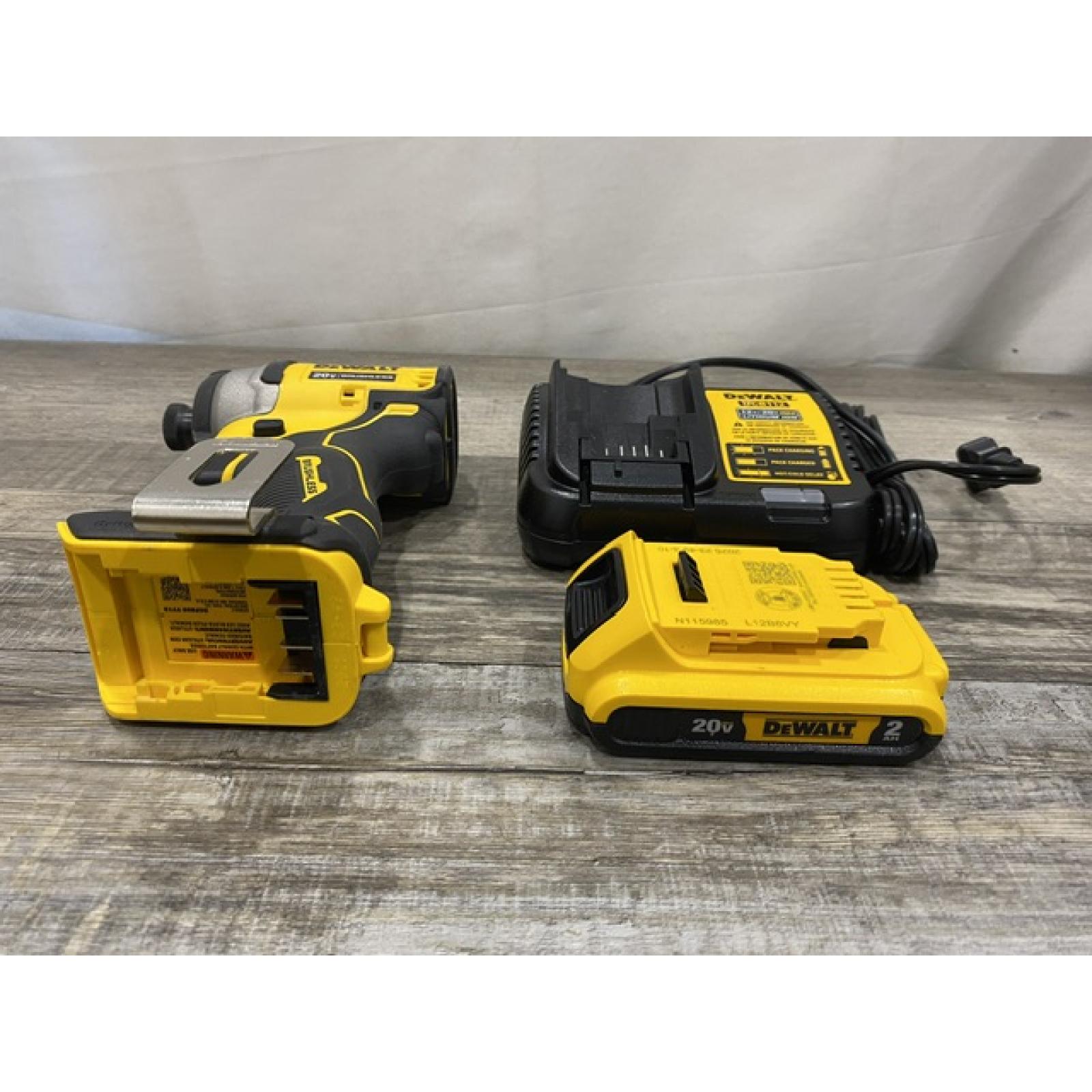 AS-IS DEWALT Atomic 20V Max Lithium-Ion Brushless Cordless Compact 1/4 in. Impact Driver Kit