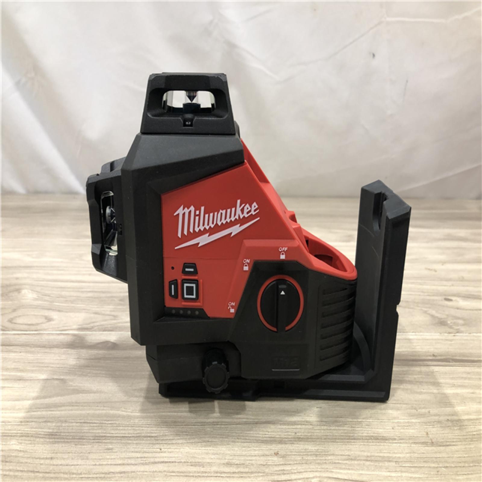 AS-IS Milwaukee 12-Volt Lithium-Ion Cordless Green 250 ft. 3-Plane Laser Level Kit
