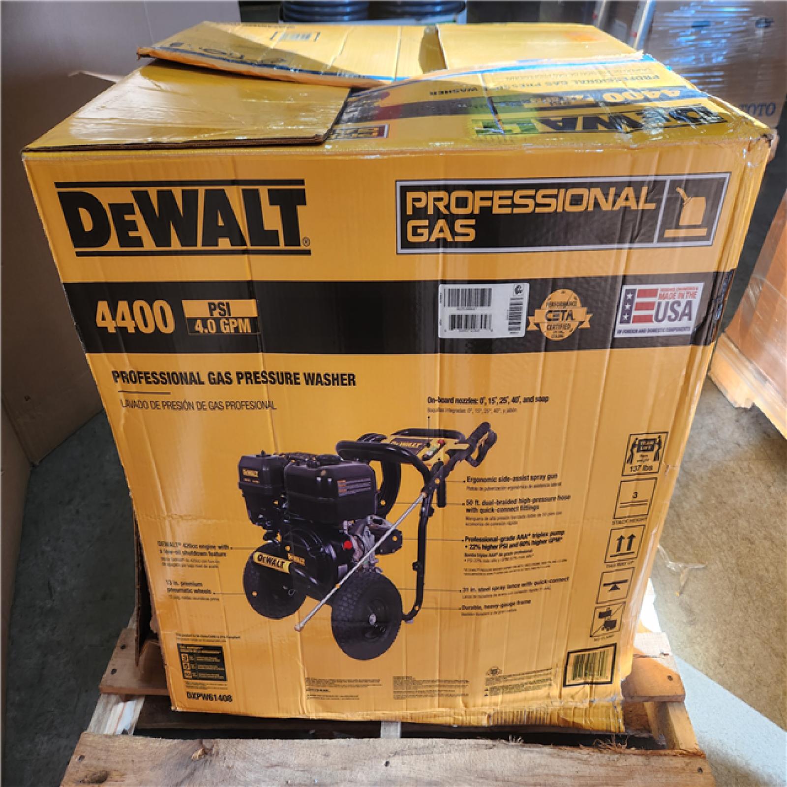 Phoenix NEW DEWALT 4400 PSI 4.0 GPM Cold Water Gas Pressure Washer