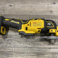 AS-IS DEWALT 20V MAX XR Cordless Brushless 3-Speed Oscillating Multi Tool Kit