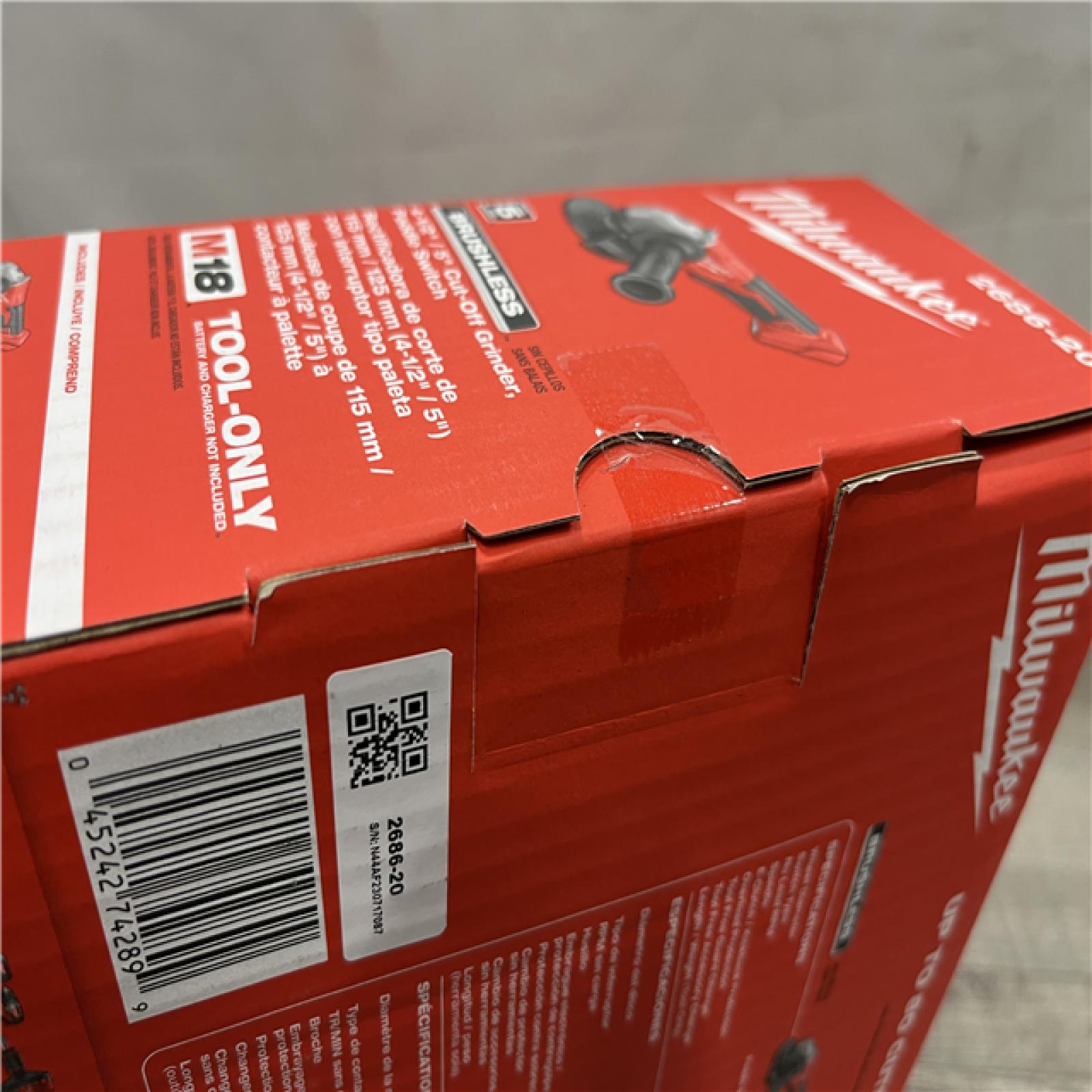NEW - Milwaukee 18V Lithium-Ion Brushless Cordless 4-1/2 in./5 in. Grinder w/Paddle Switch (Tool-Only)