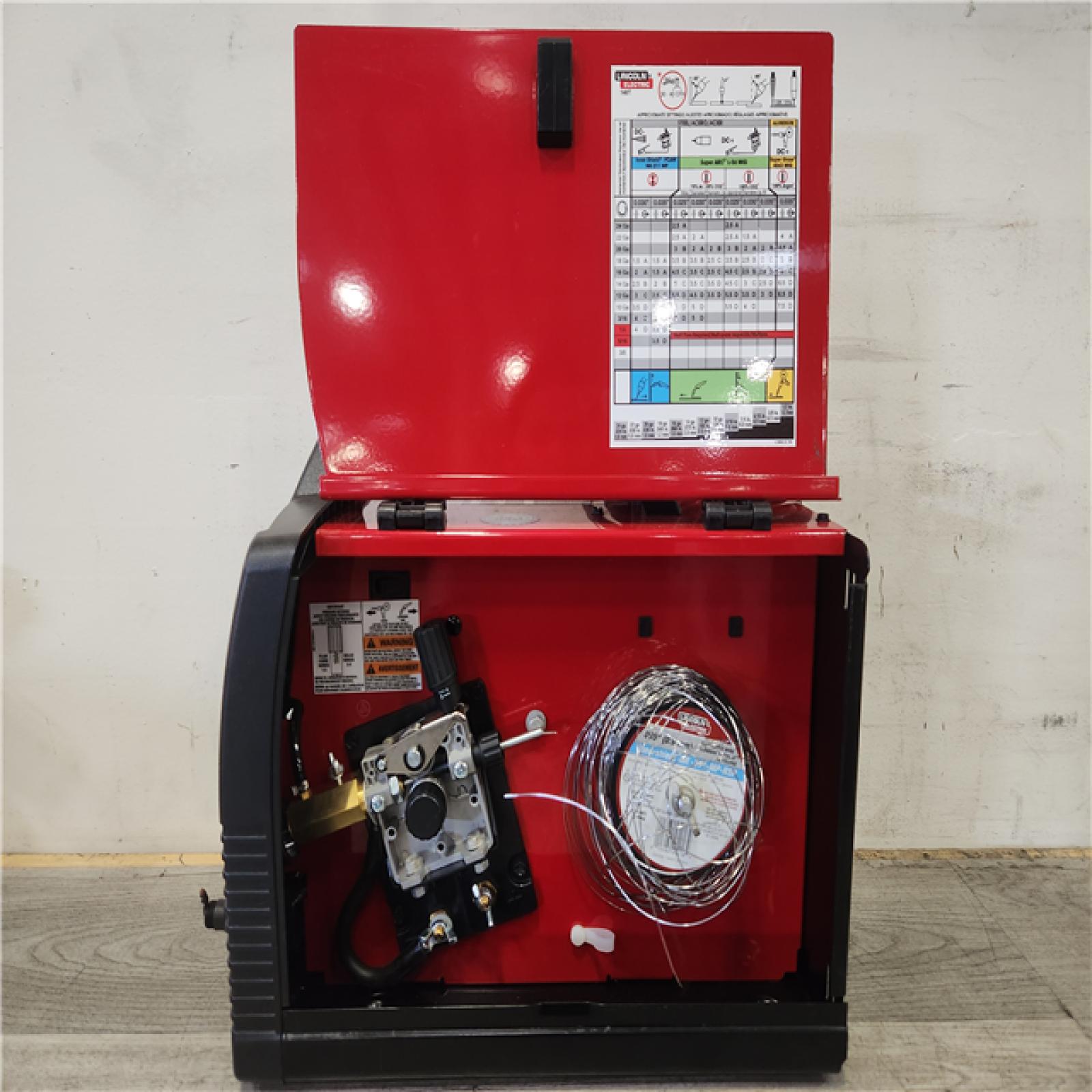 Phoenix NEW Lincoln Electric Weld-Pak 140 Amp MIG and Flux-Core Wire Feed Welder, 115V, Aluminum Welder with Spool Gun sold separately