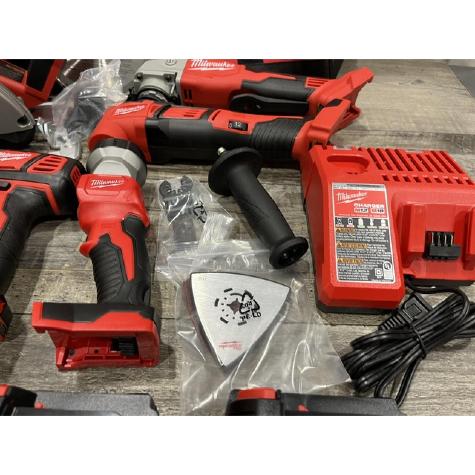 AS-IS Milwaukee 18-Volt Lithium-Ion Cordless (6-Tool) Combo Kit