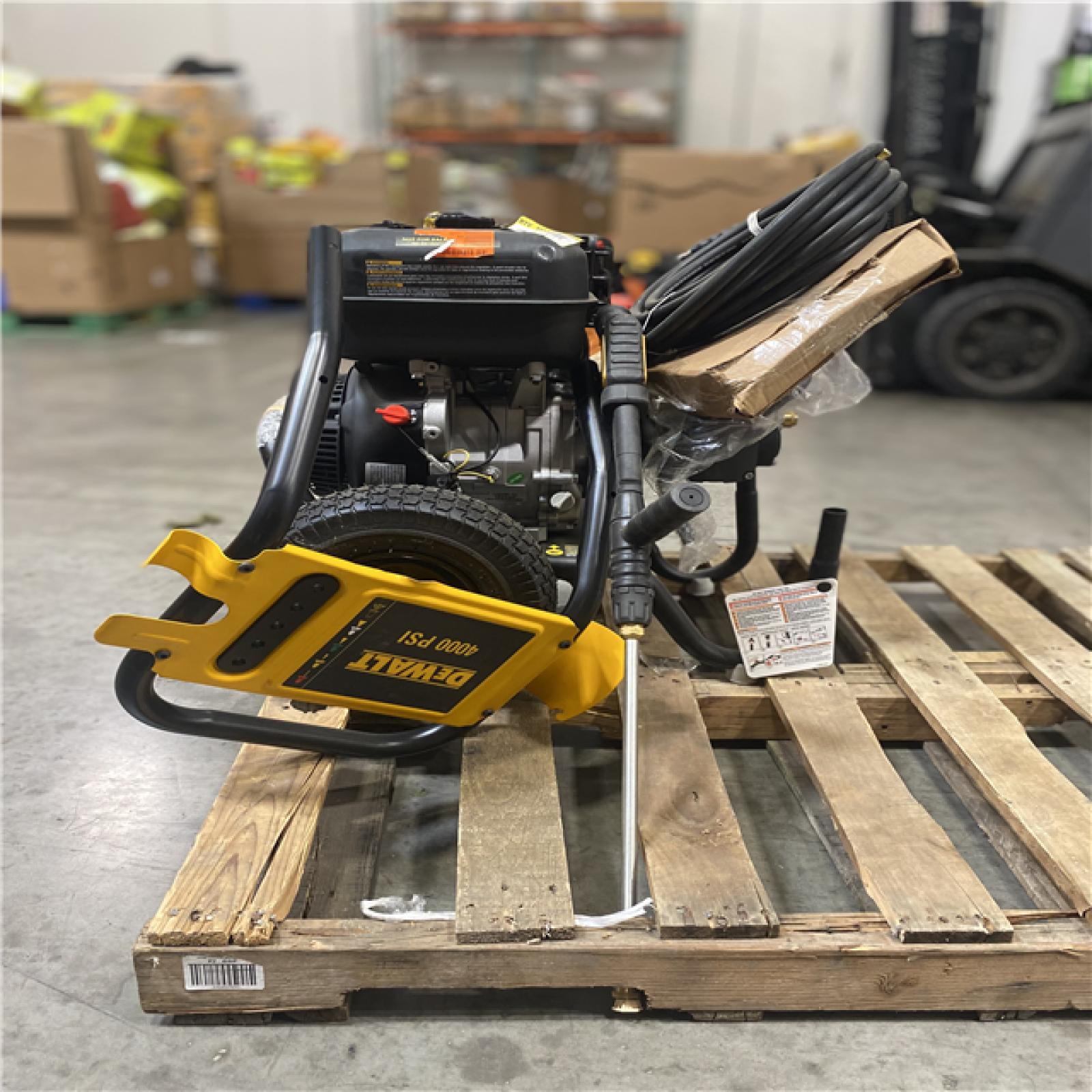 Dallas Location - As-Is DEWALT 4000 PSI 3.5 GPM Gas Pressure Washer