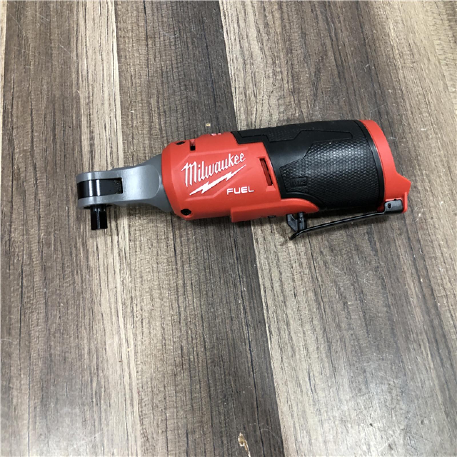 AS-IS Milwaukee FUEL 12V Lithium-Ion Brushless Cordless High Speed 3/8 in. Ratchet Kit