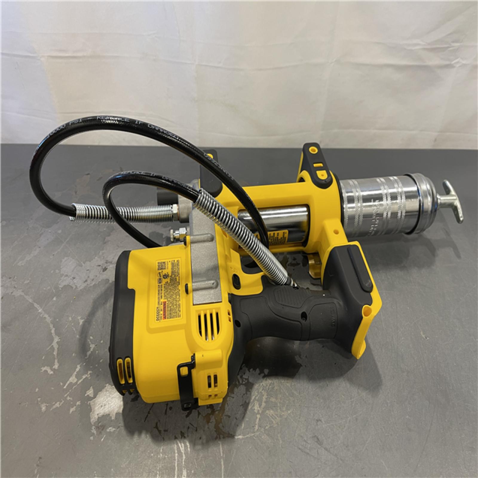 AS-IS - DEWALT 20-Volt MAX Cordless Grease Gun