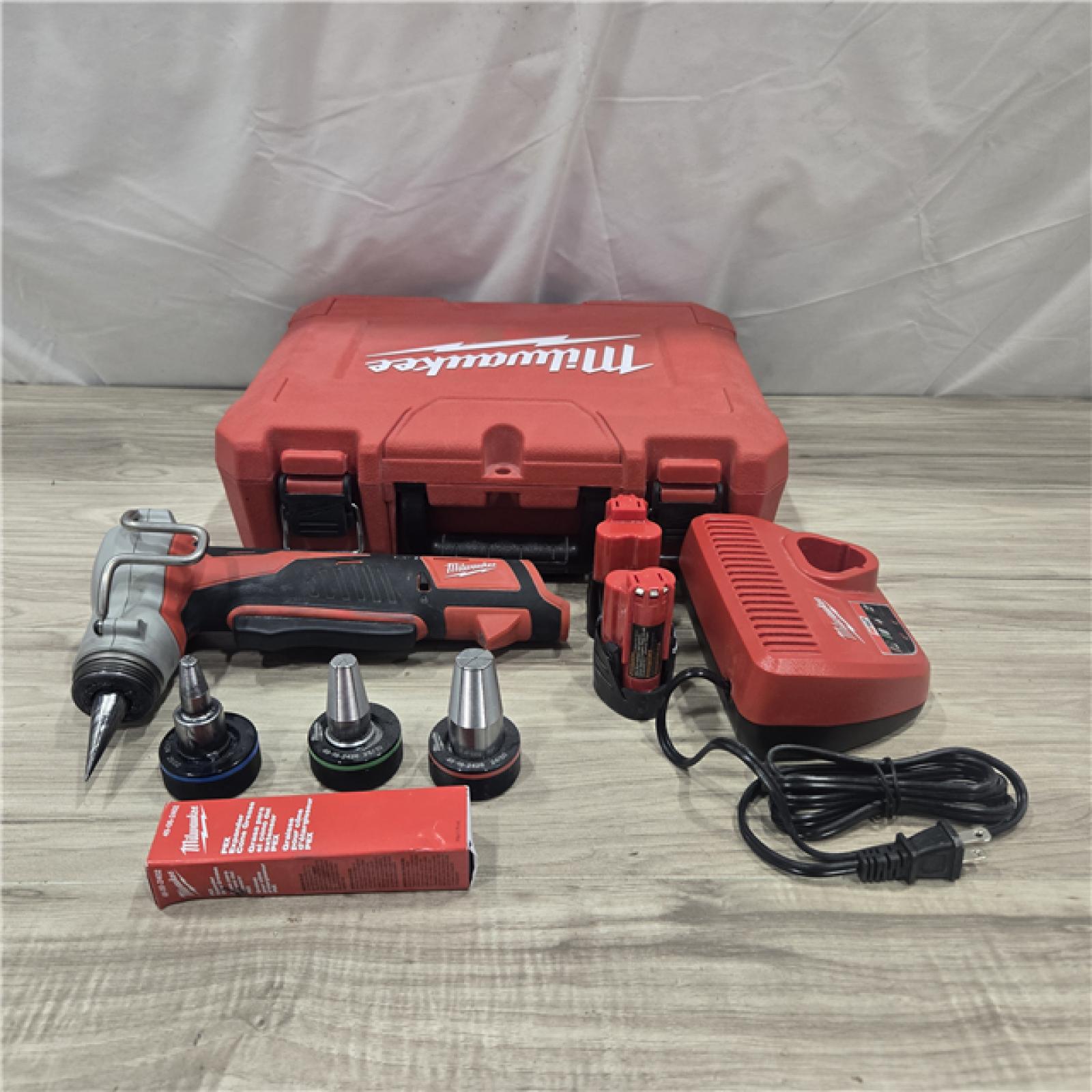 AS-IS Milwaukee M12 12V Cordless PEX Expansion Tool Kit