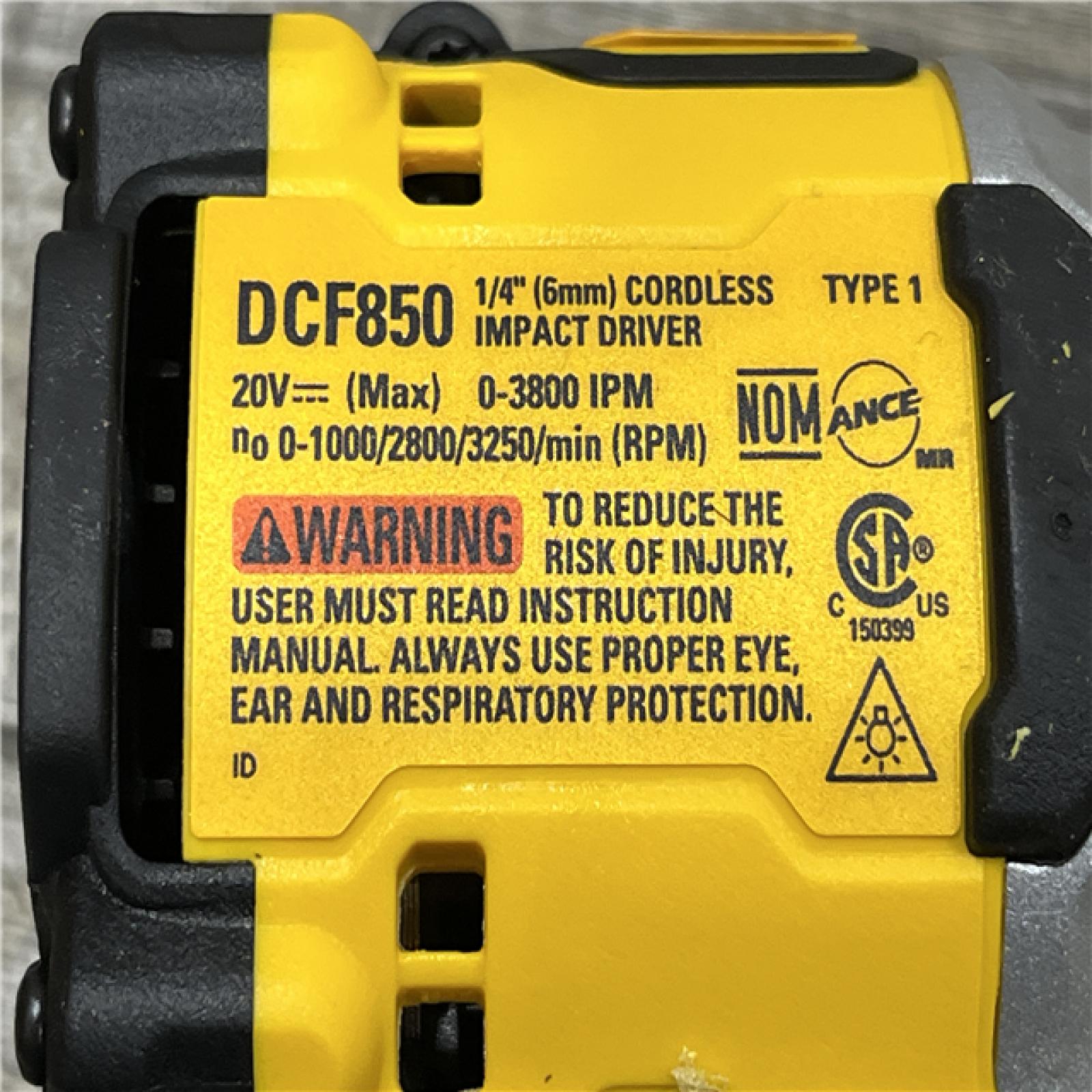 AS-IS DEWALT ATOMIC 20V MAX Lithium-Ion Cordless 1/4 in. Brushless Impact Driver Kit