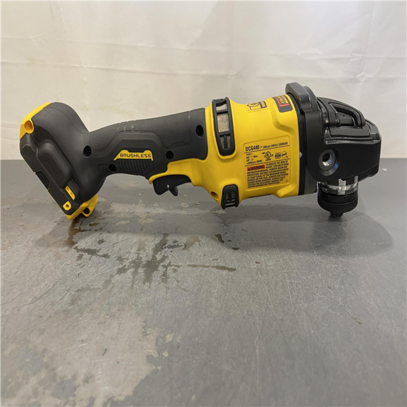 AS-IS - DeWalt FLEXVOLT 60V Cordless 7 in. Angle Grinder