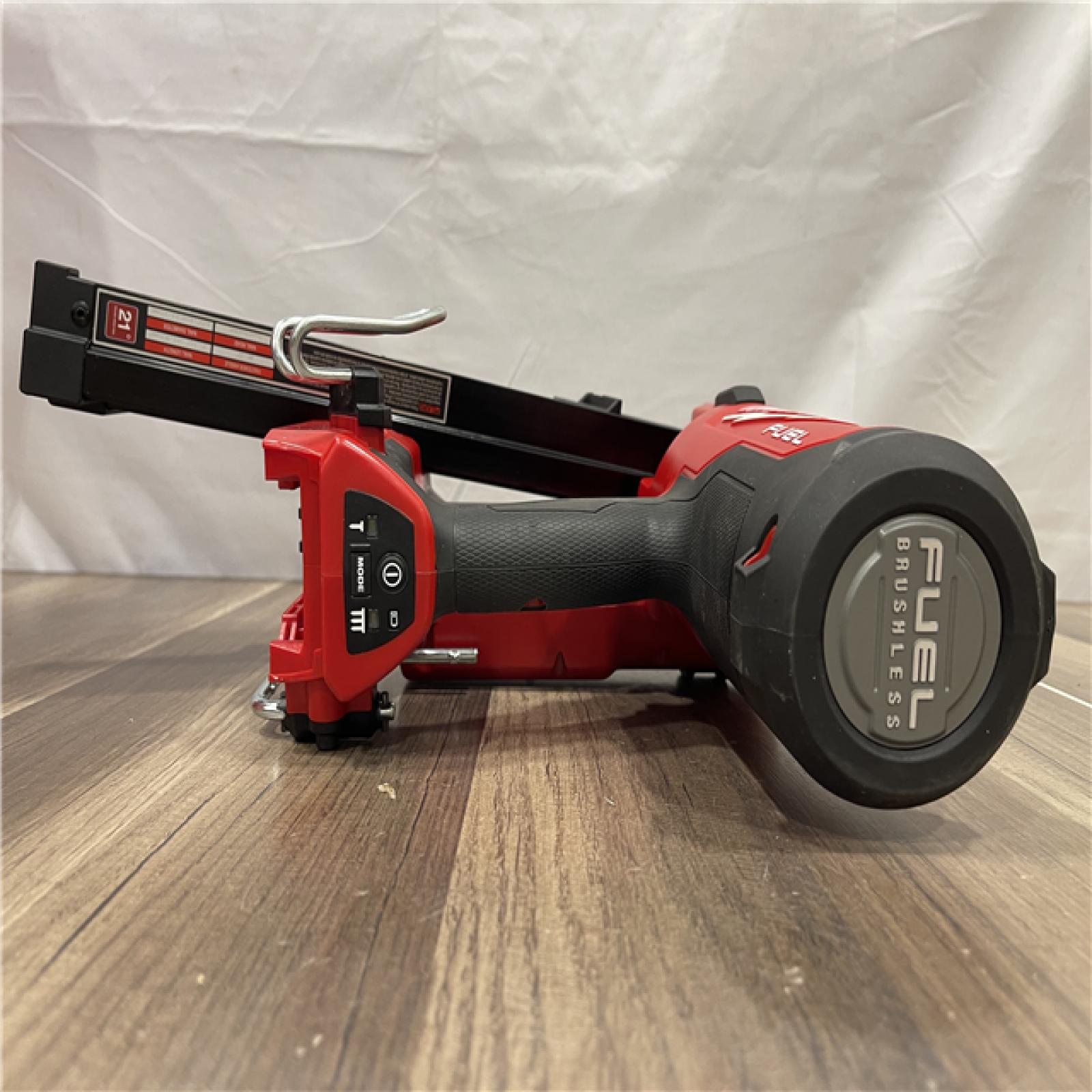 AS-IS Milwaukee FUEL 3-1/2 in. 18-Volt 21-Degree Lithium-Ion  (Tool-Only)