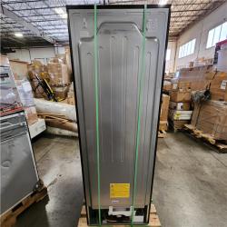 Phoenix Location Vissani 18 cu. ft. Top Freezer Refrigerator in Stainless Steel Look