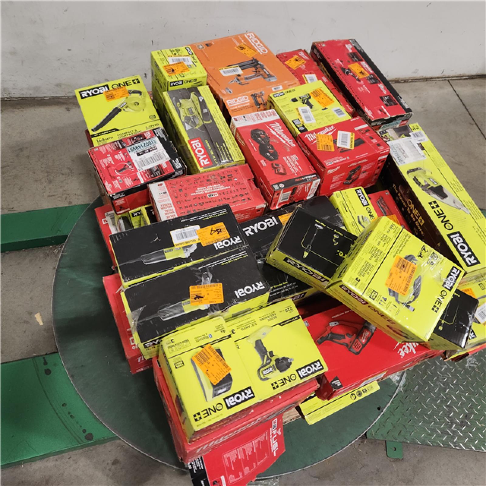Dallas Location - As-Is Tool Pallet