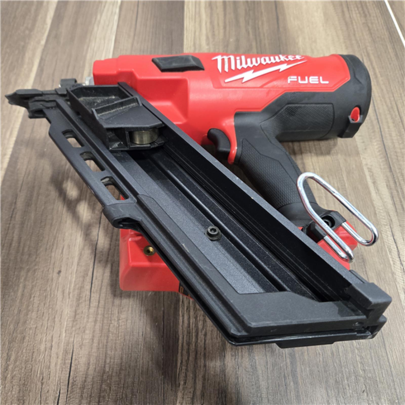 GOOD Milwaukee M18 FUEL 3-1/2 in. 18-Volt 30-Degree Lithium-Ion Brushless Cordless Framing Nailer (Tool-Only)