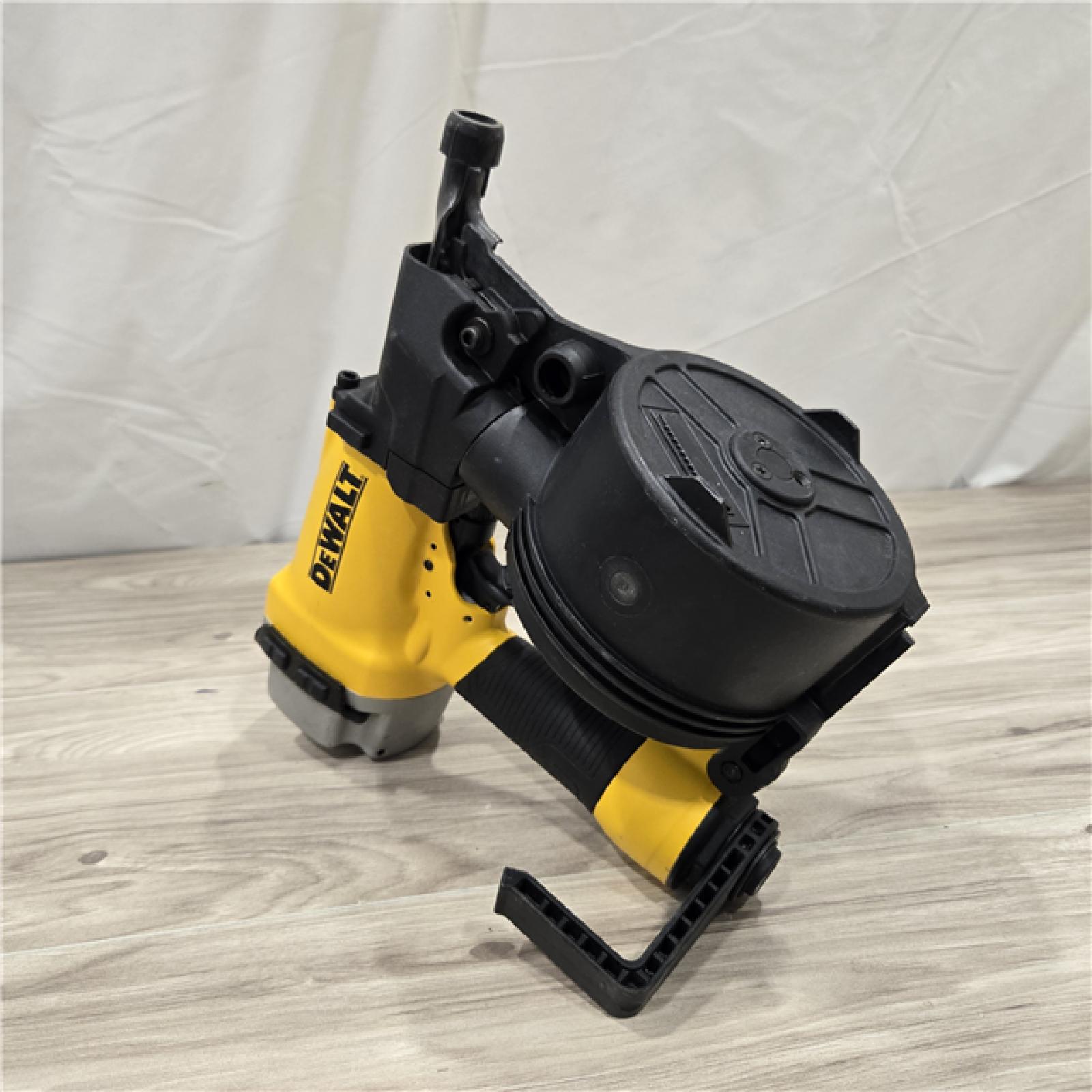 AS-IS DeWalt DW66C-1 15 Degree 2-1/2 in. Coil Siding Nailer (Tool-Only)