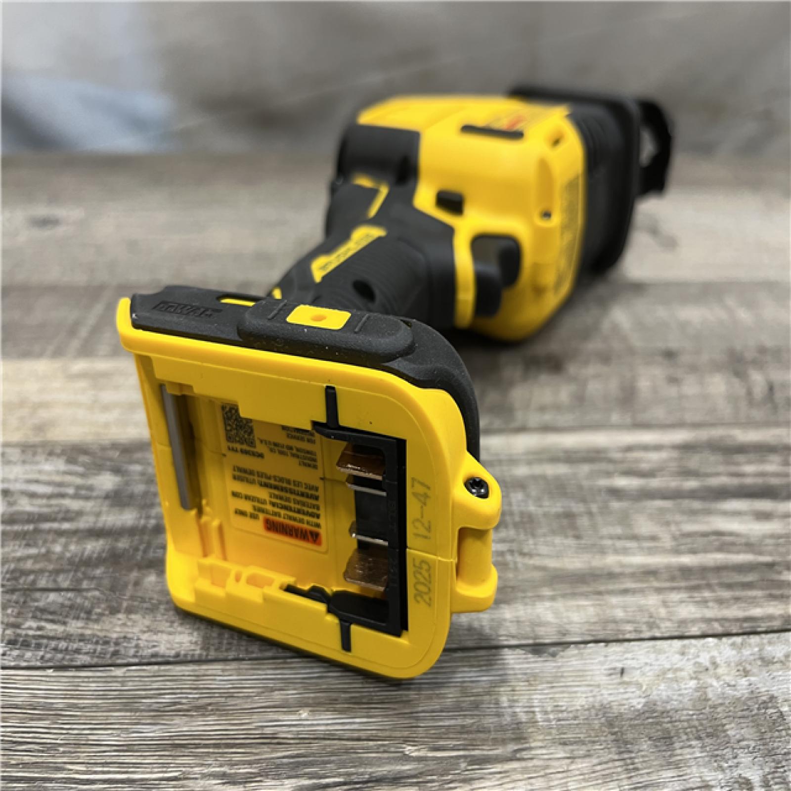 AS-IS DEWALT ATOMIC 20V MAX Cordless Brushless Compact Reciprocating Saw (Tool Only)