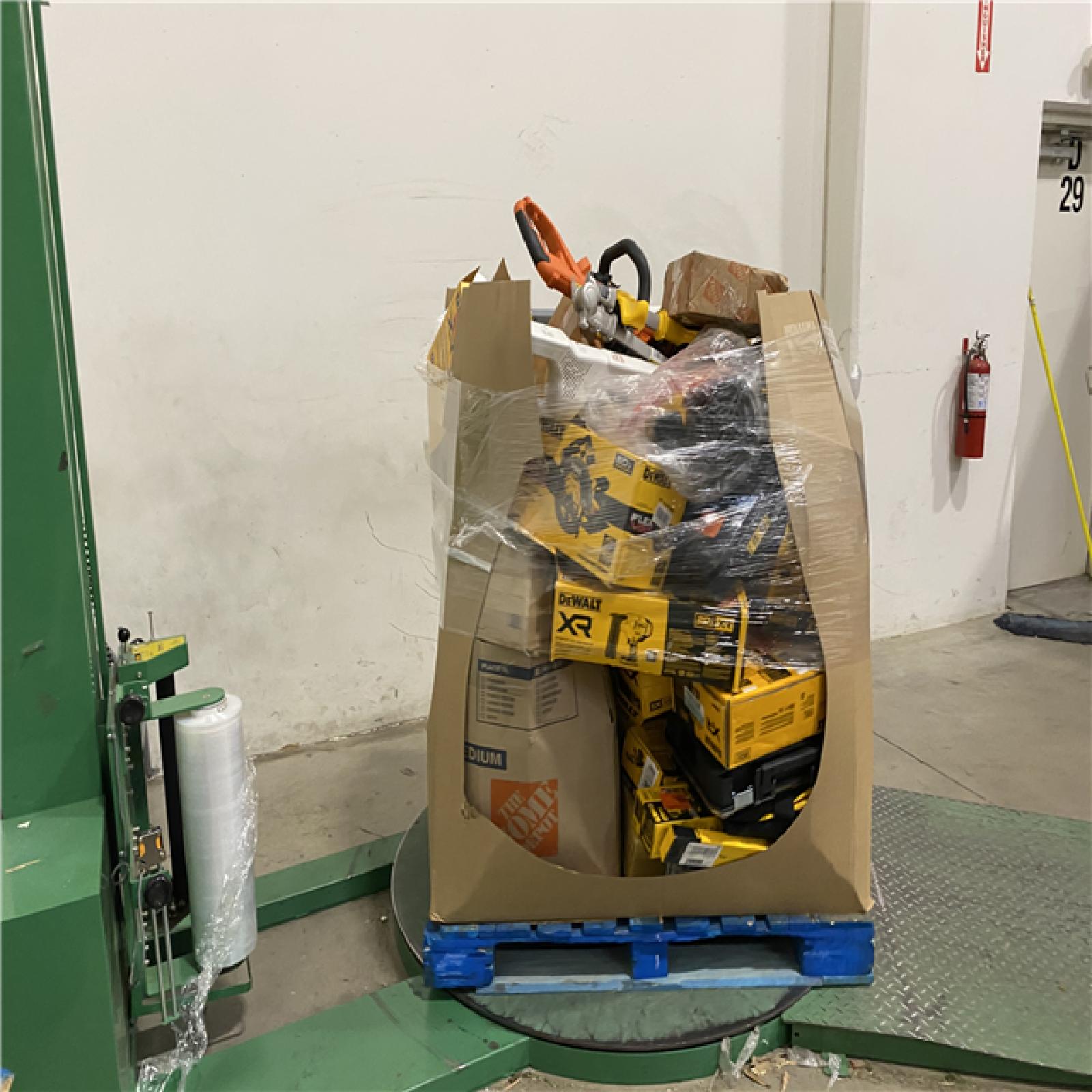Dallas Location - As-Is DEWALT Tool Pallet