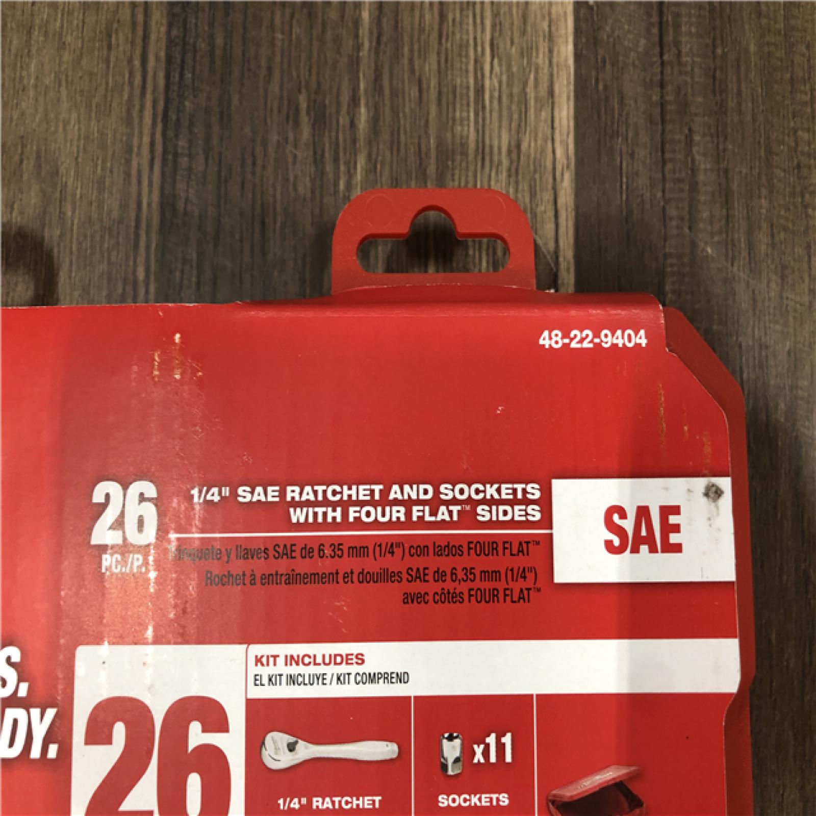 NEW - Milwaukee 1/4 in. Drive SAE Ratchet and Socket Mechanics Tool Set (26-Piece)
