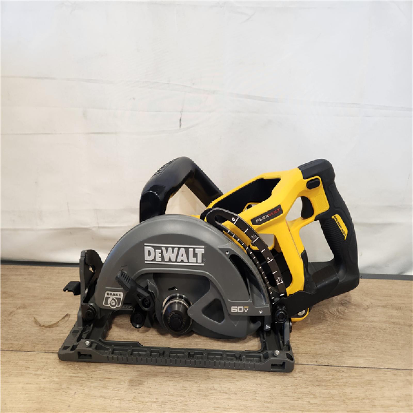 AS-IS- DEWALT FLEXVOLT 60V MAX Cordless Brushless 7-1/4 in. Wormdrive Style Circular Saw (Tool Only)