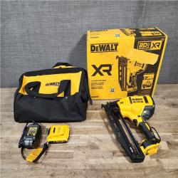HOUSTON LOCATION - AS-IS DEWALT 20V MAX XR 16-Gauge Electric Cordless Angled Finishing Nailer Kit