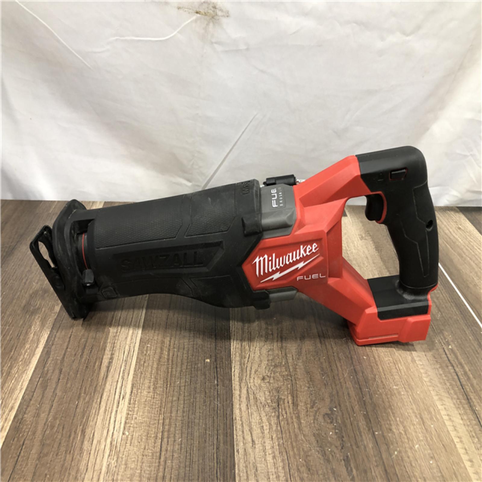 AS-IS Milwaukee M18 FUEL18V Lithium-Ion Brushless Cordless SAWZALL Reciprocating Saw with
