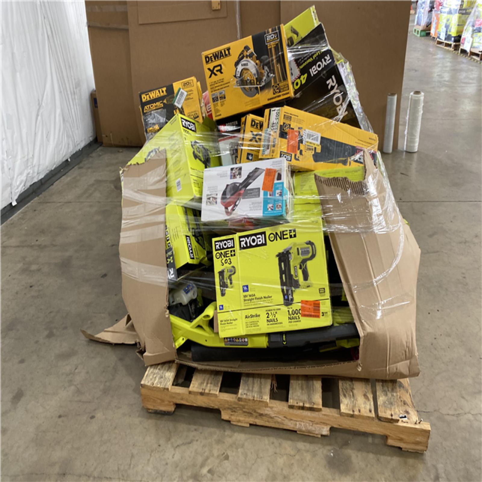 Houston Location AS IS - Tool Pallet