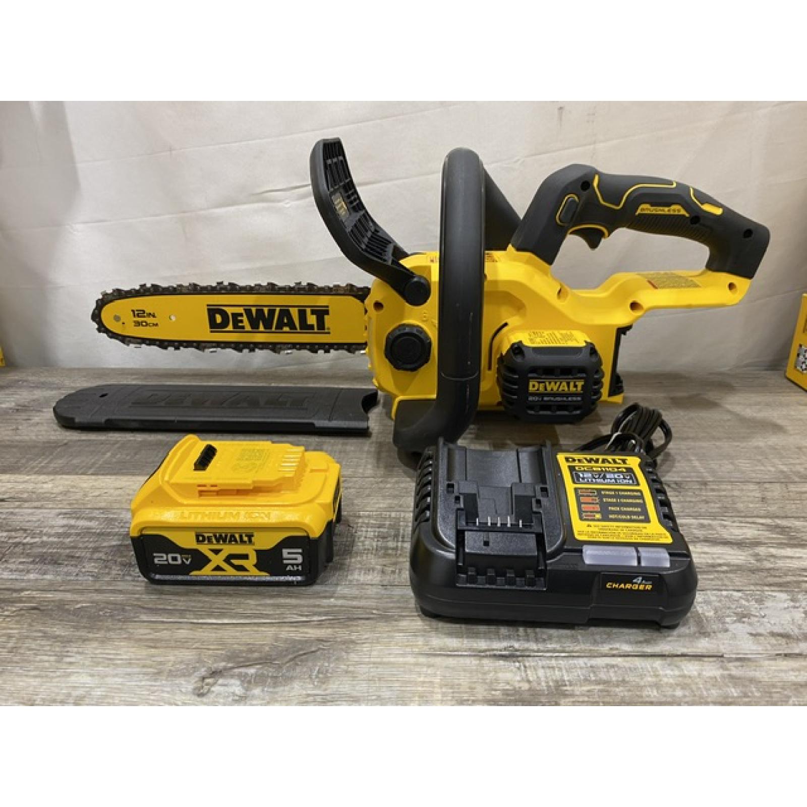 AS-IS DEWALT 20V MAX Compact 12 Brushless Cordless Chainsaw Kit
