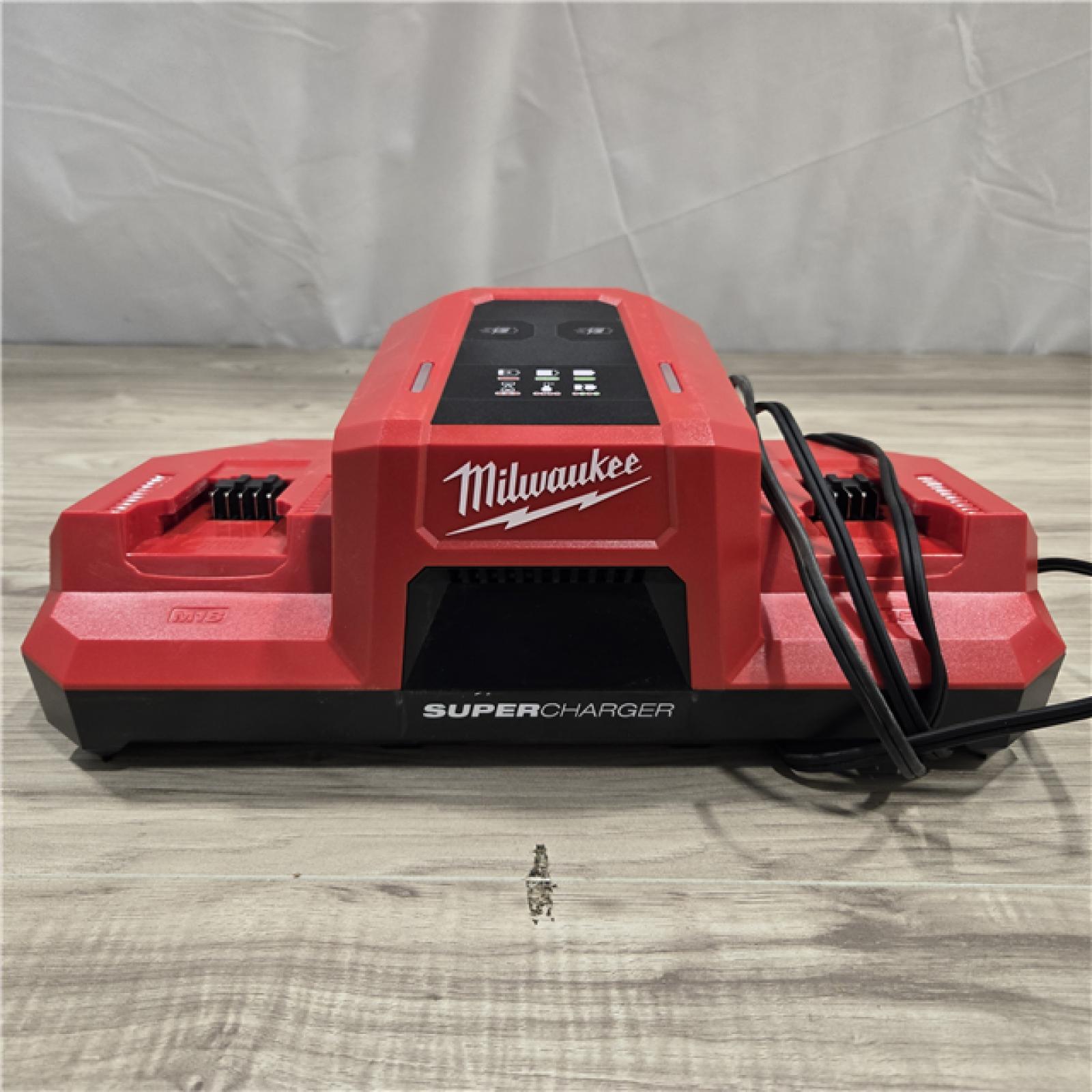 AS-IS Milwaukee 48-59-1815 M18 18V Dual Bay Simultaneous Super Charger