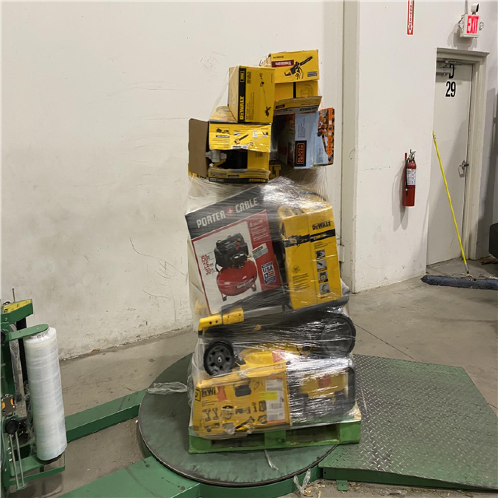 Dallas Location - As-Is DEWALT Tool Pallet