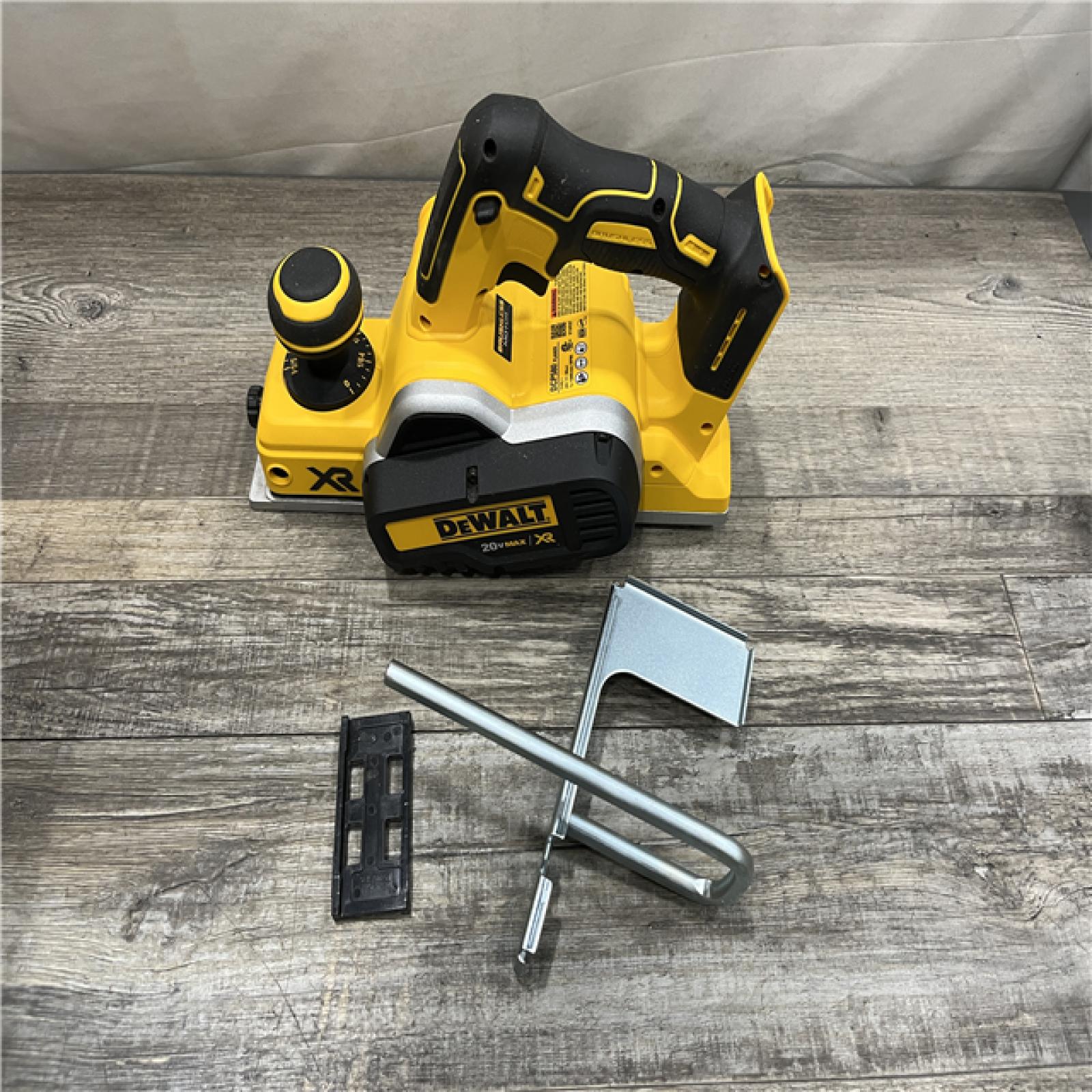 AS-IS DEWALT 20V MAX XR Cordless Brushless 3-1/4 in. Planer (Tool Only)