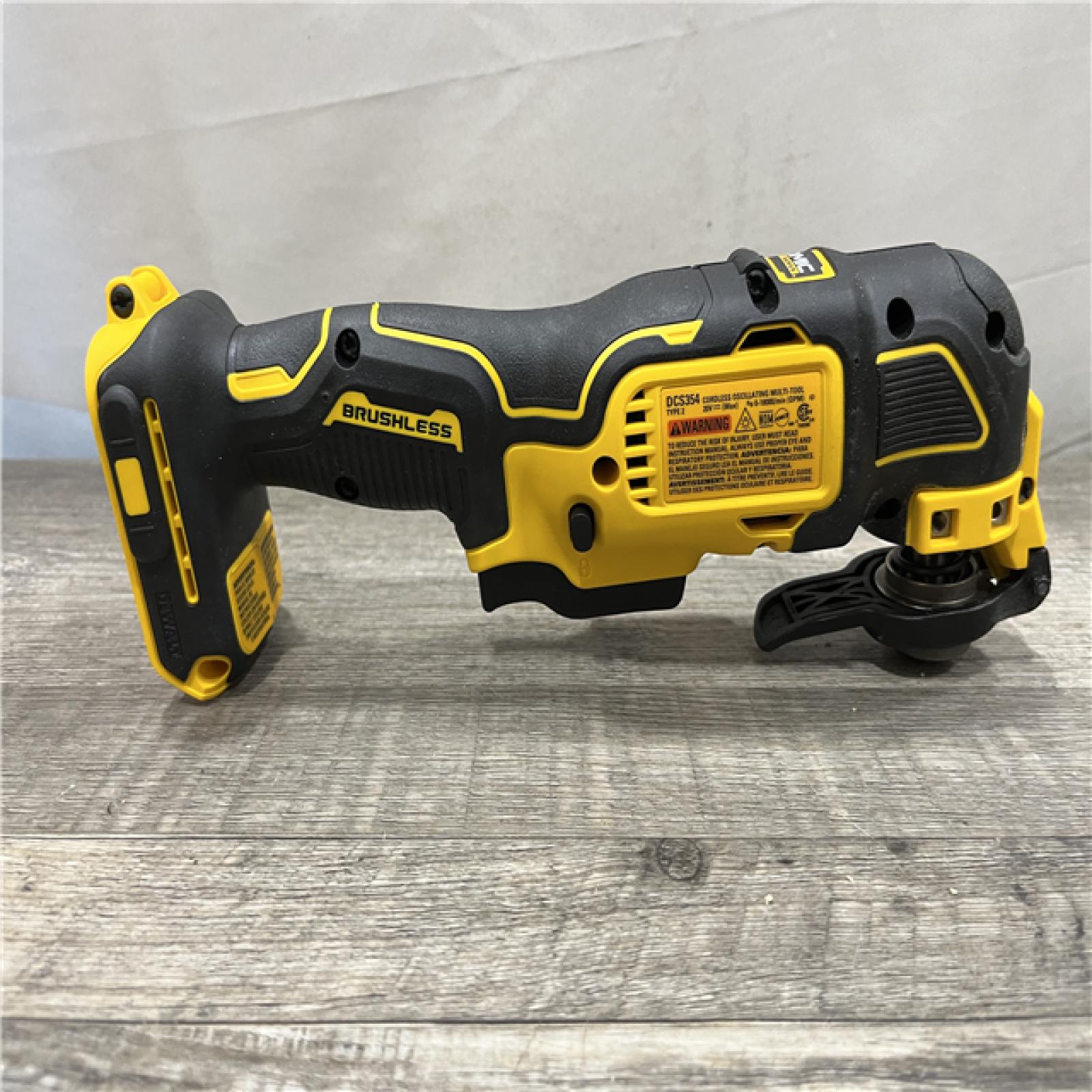 AS-IS DEWALT ATOMIC 20V MAX Cordless Brushless Oscillating Multi Tool (Tool Only)
