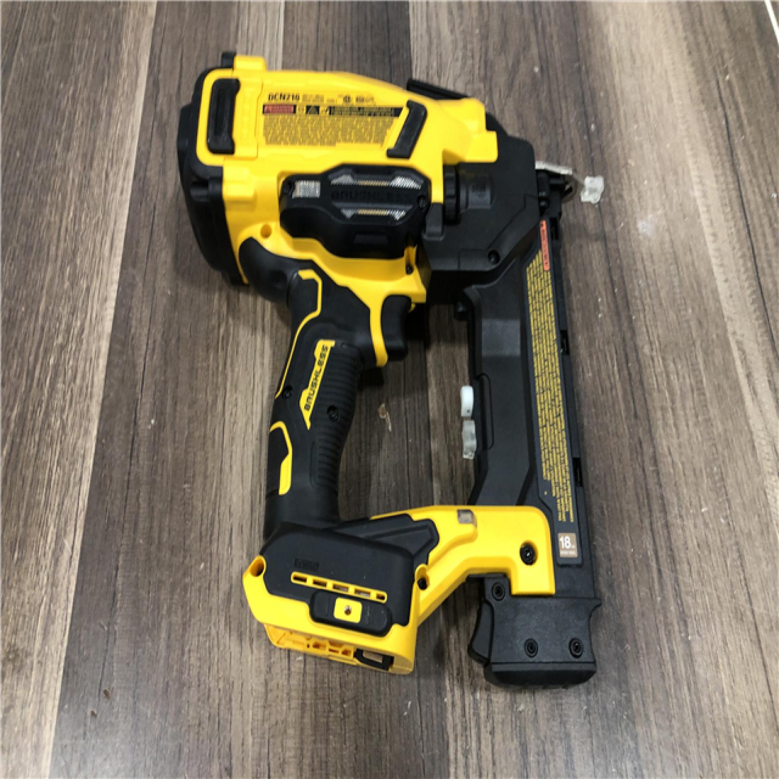 AS-IS DEWALT 20V MAX XR 18 Gauge Cordless Brad Nailer (Tool Only)