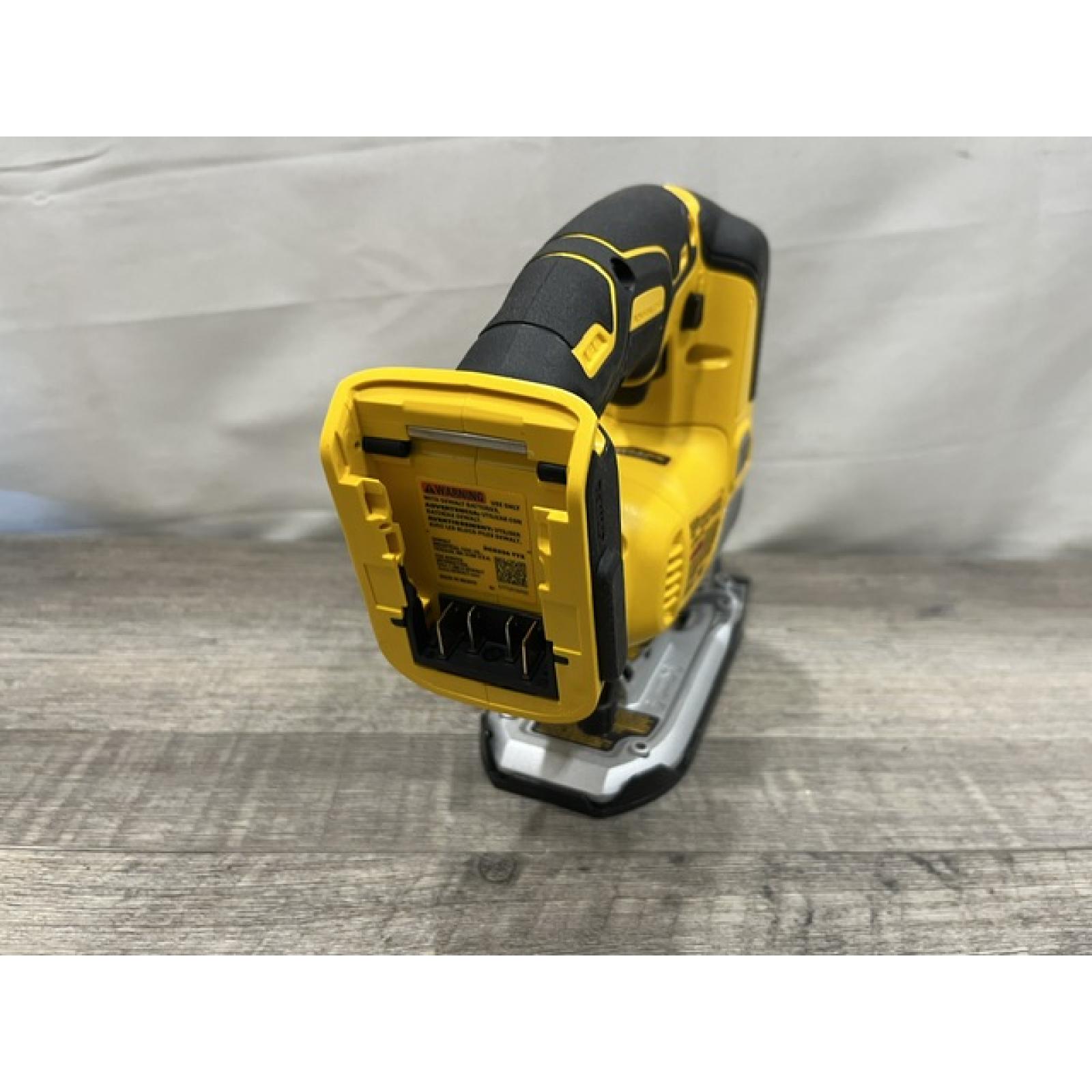 AS-IS DEWALT 20V MAX XR Cordless Brushless Jigsaw (Tool Only)