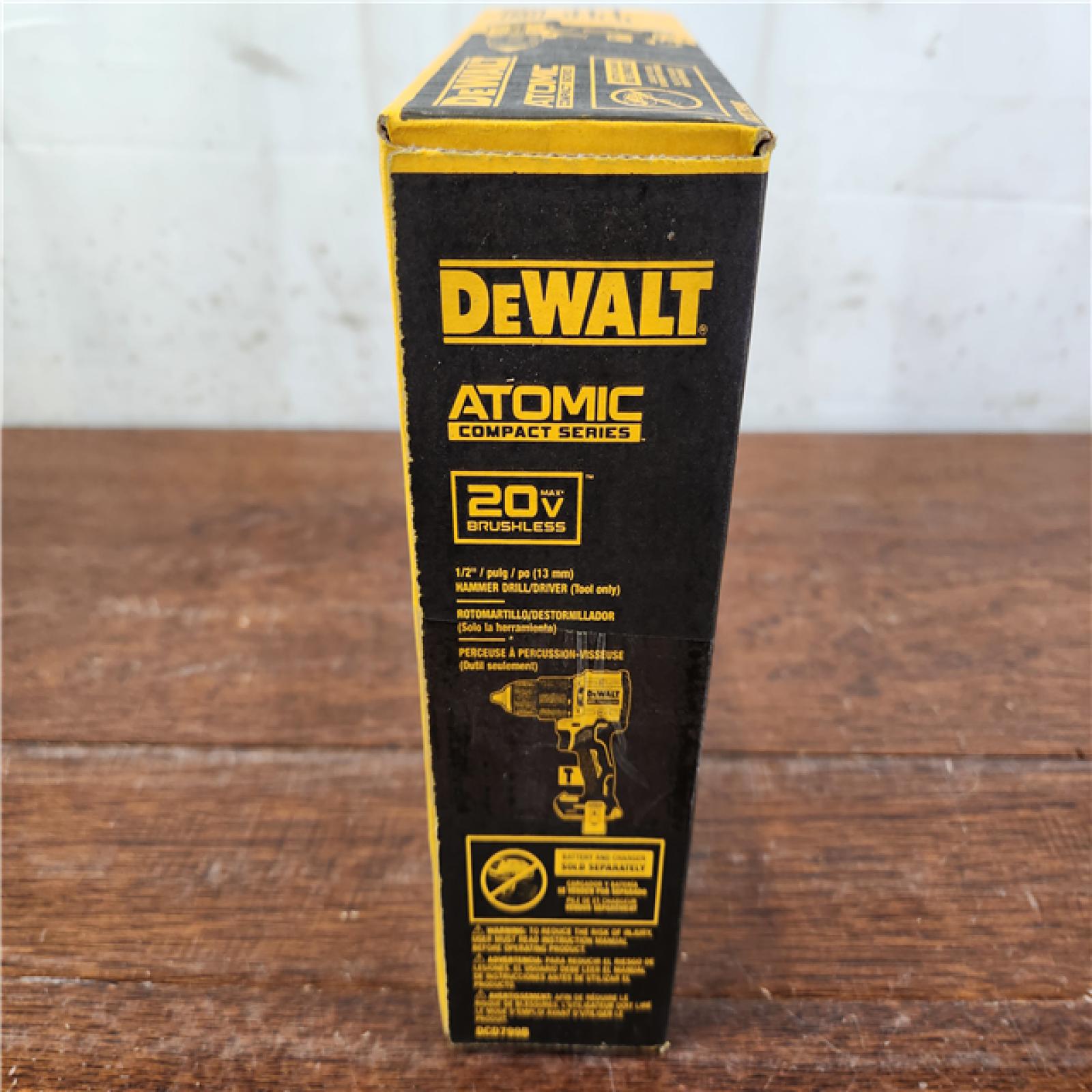 NEW! DeWalt 20V MAX Atomic Brushless Cordless Compact 1/2 in Hammer Drill (Tool Only)