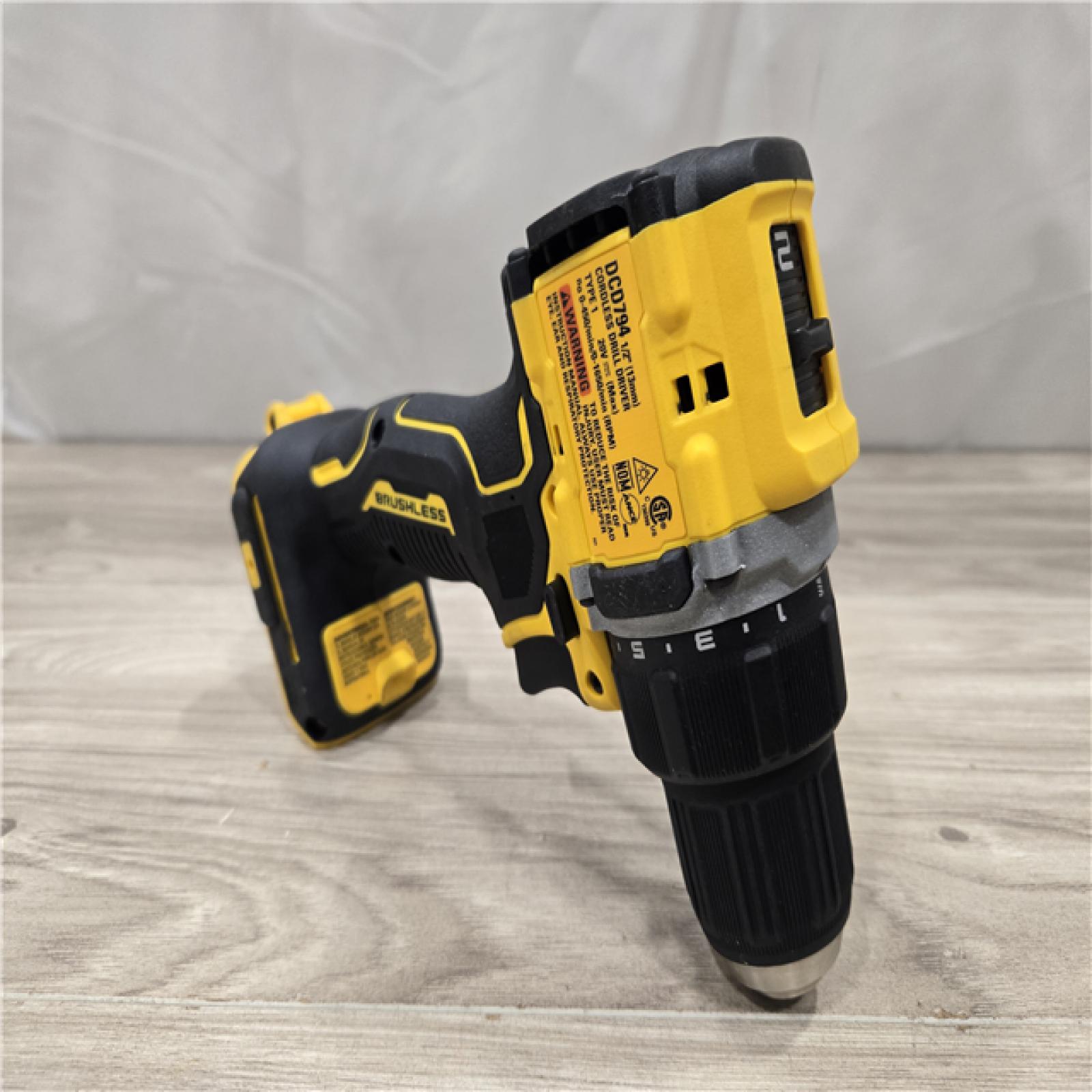 AS-IS DeWalt 20V MAX ATOMIC Cordless 4-Tool Combo Kit