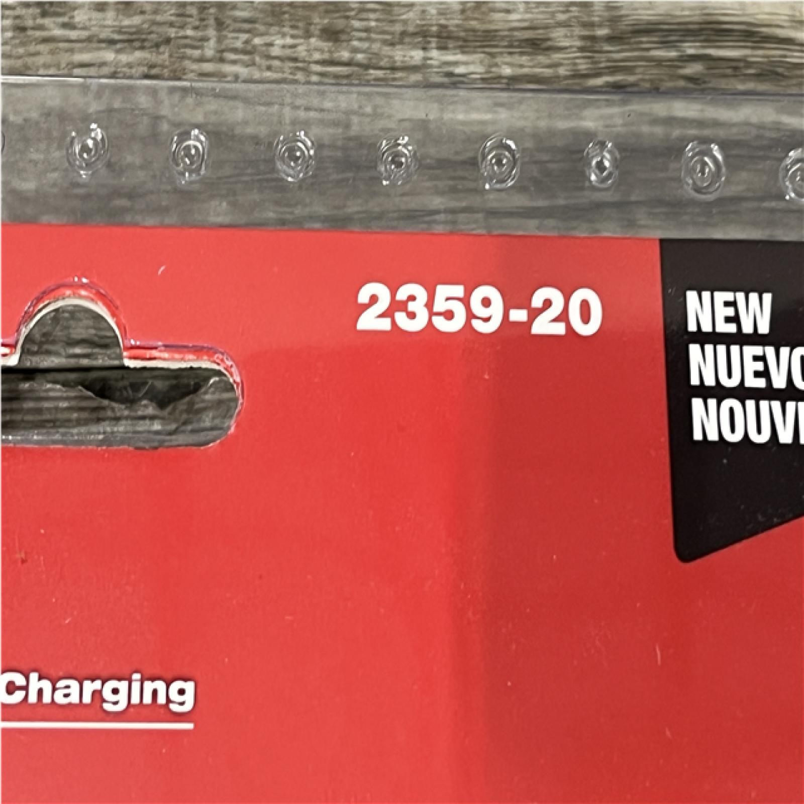 NEW - Milwaukee 18-Volt Lithium-Ion Cordless 1000 Lumens ROVER Compact Folding Flood Light with USB Charging (Tool-Only)
